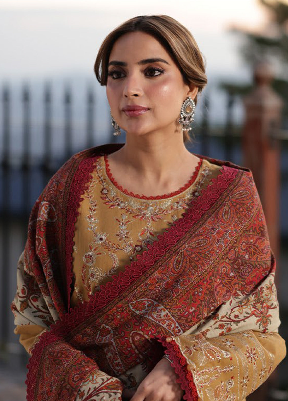 Asim Jofa Embroidered Khaddar Winter 3 Piece Unstitched Suit AJ24UW AJUW-13 Asim Jofa Embroidered Khaddar Winter 3 Piece Unstitched Suit AJ24UW AJUW-13