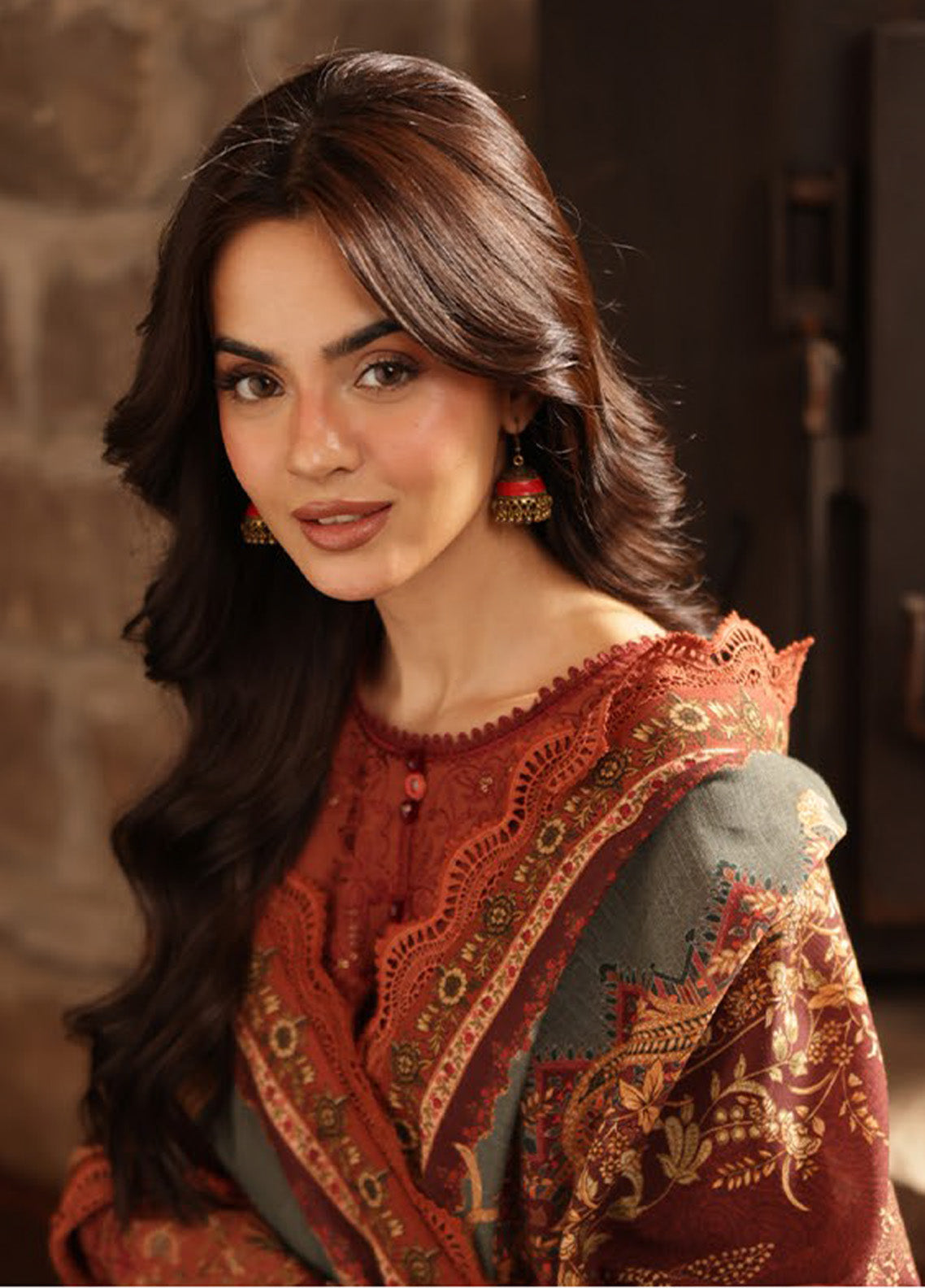 Asim Jofa Embroidered Khaddar Winter 3 Piece Unstitched Suit AJ24UW AJUW-15 Asim Jofa Embroidered Khaddar Winter 3 Piece Unstitched Suit AJ24UW AJUW-15