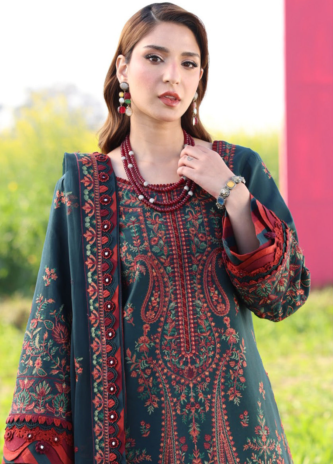Asim Jofa Embroidered Lawn 3 Piece Unstitched Suit AJ25L D-AJELL-04 Asim Jofa Embroidered Lawn 3 Piece Unstitched Suit AJ25L D-AJELL-04