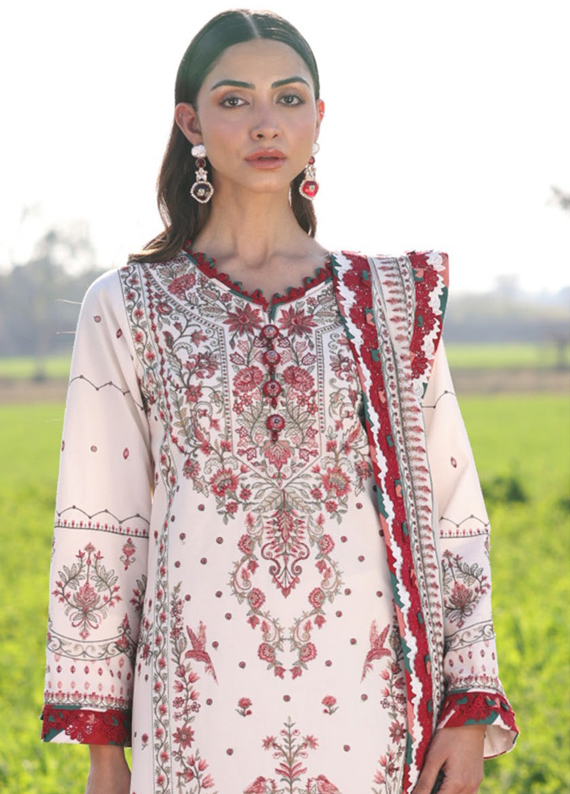 Asim Jofa Embroidered Lawn 3 Piece Unstitched Suit AJ25L D-AJELL-08 Asim Jofa Embroidered Lawn 3 Piece Unstitched Suit AJ25L D-AJELL-08