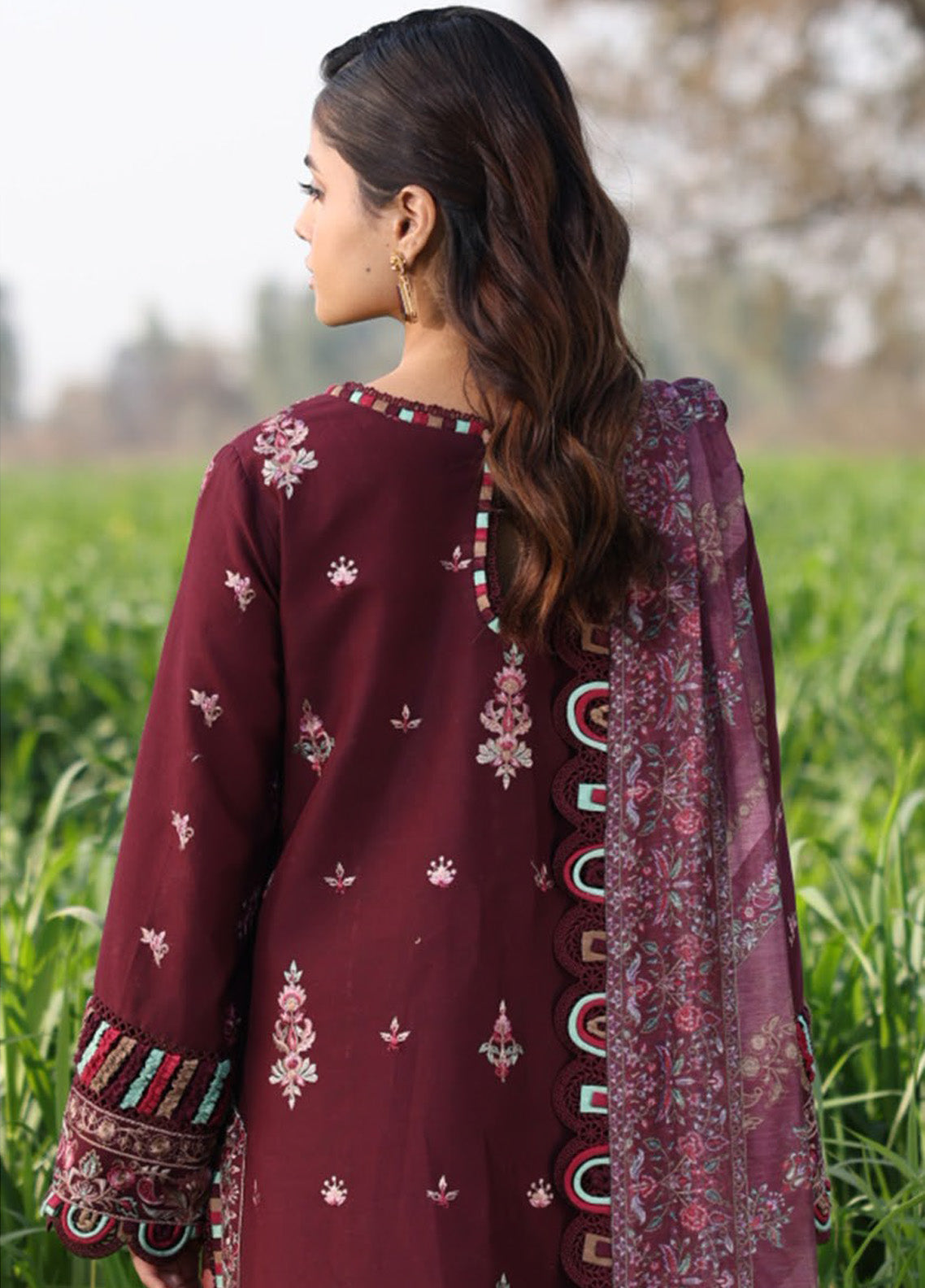 Asim Jofa Embroidered Lawn 3 Piece Unstitched Suit AJ25L D-AJELL-12 Asim Jofa Embroidered Lawn 3 Piece Unstitched Suit AJ25L D-AJELL-12