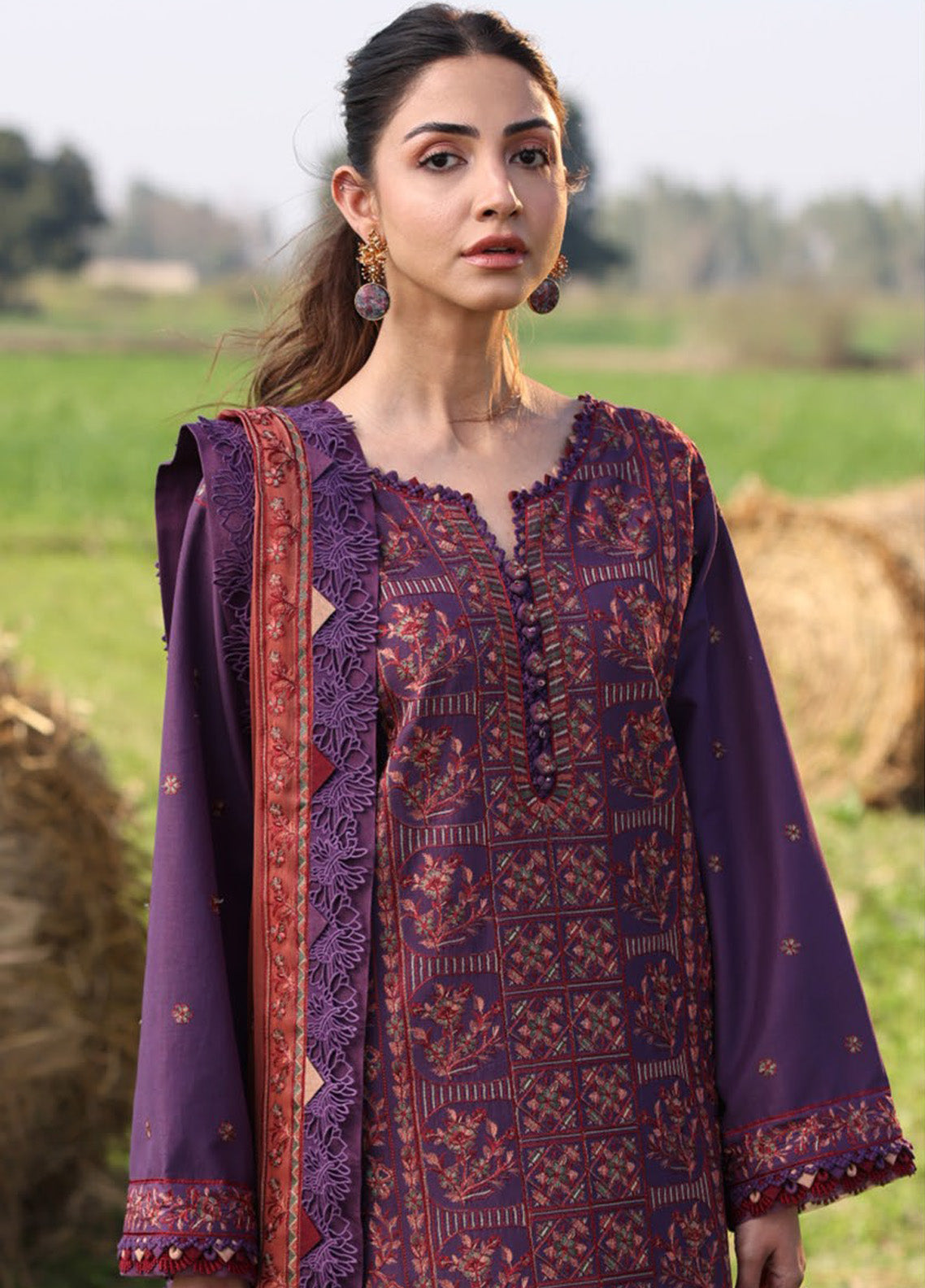 Asim Jofa Embroidered Lawn 3 Piece Unstitched Suit AJ25L D-AJELL-13 Asim Jofa Embroidered Lawn 3 Piece Unstitched Suit AJ25L D-AJELL-13