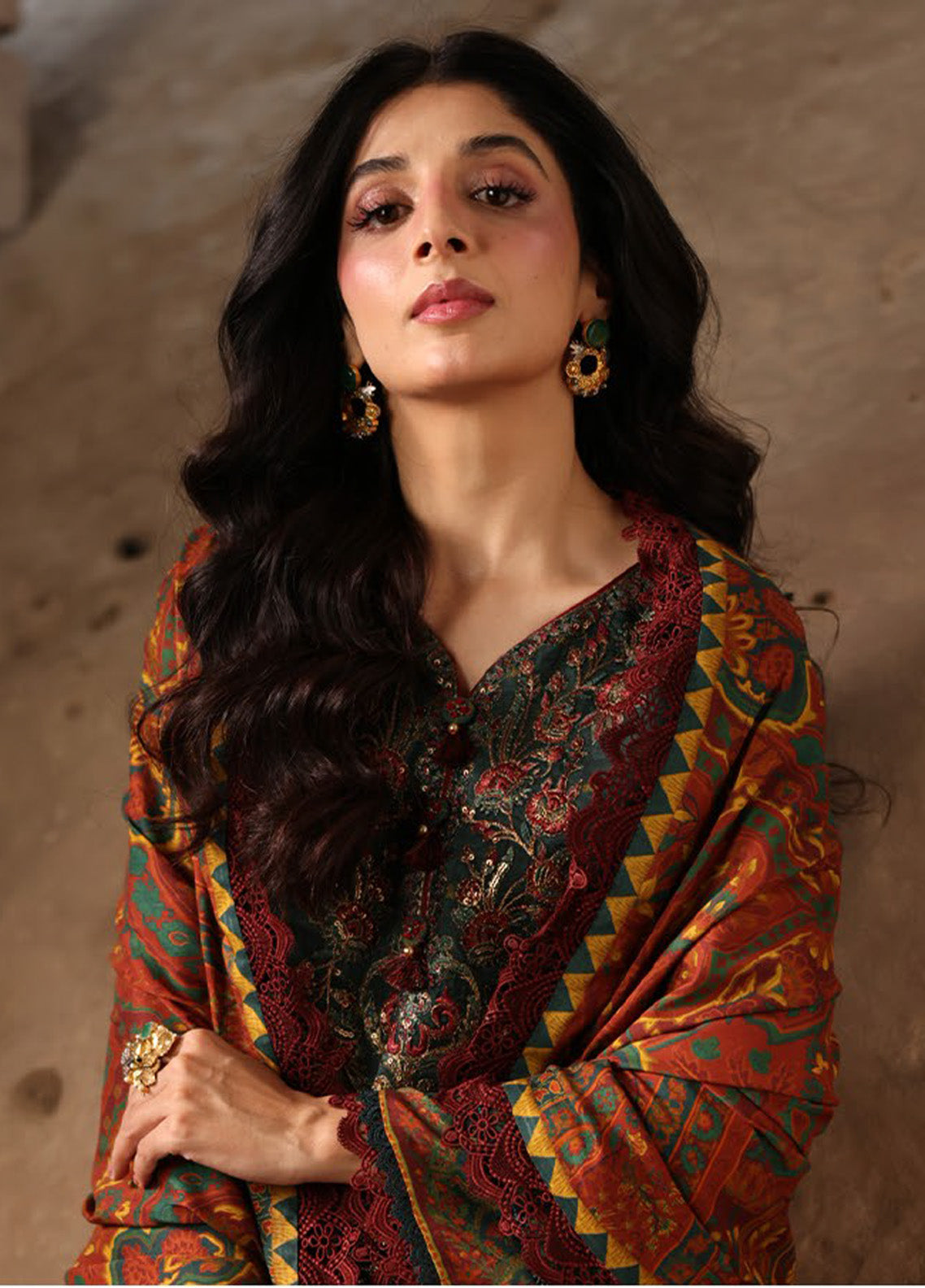 Asim Jofa Embroidered Viscose Winter 3 Piece Unstitched Suit AJ24UW AJUW-21 Asim Jofa Embroidered Viscose Winter 3 Piece Unstitched Suit AJ24UW AJUW-21
