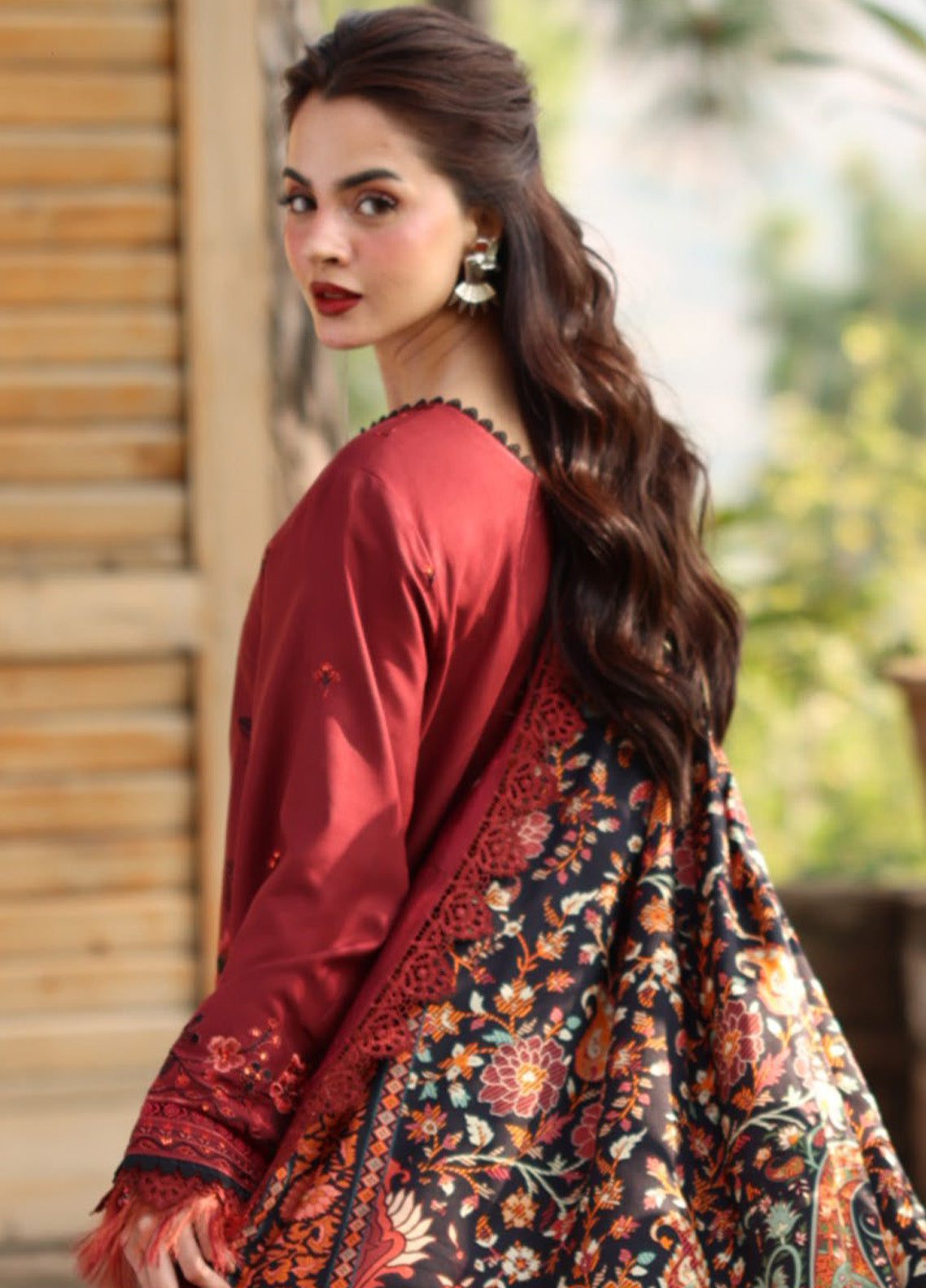 Asim Jofa Embroidered Viscose Winter 3 Piece Unstitched Suit AJ24UW AJUW-27 Asim Jofa Embroidered Viscose Winter 3 Piece Unstitched Suit AJ24UW AJUW-27
