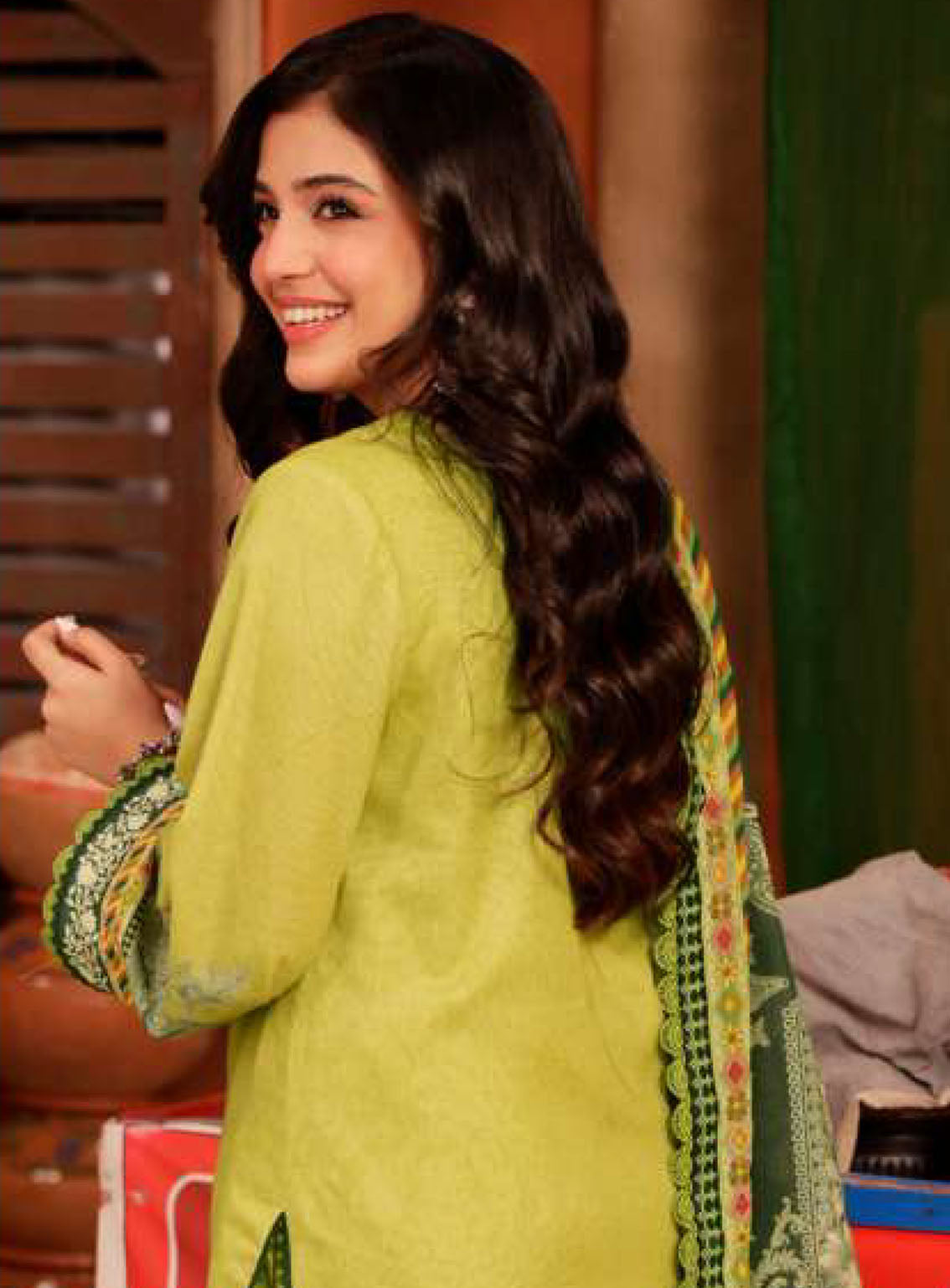 Asim Jofa Limited Edition Printed Lawn 3 Piece Unstitched Suit AJ24LE AJEL-01 Asim Jofa Limited Edition Printed Lawn 3 Piece Unstitched Suit AJ24LE AJEL-01