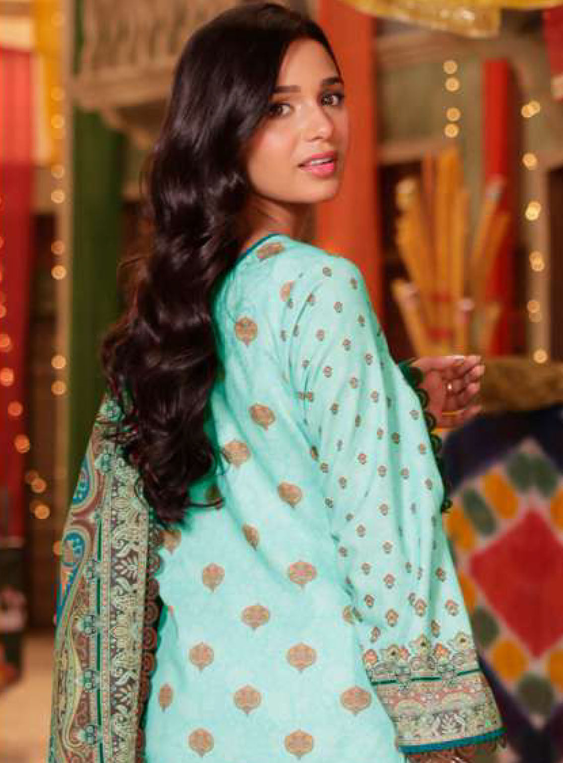 Asim Jofa Limited Edition Printed Lawn 3 Piece Unstitched Suit AJ24LE AJEL-05 Asim Jofa Limited Edition Printed Lawn 3 Piece Unstitched Suit AJ24LE AJEL-05