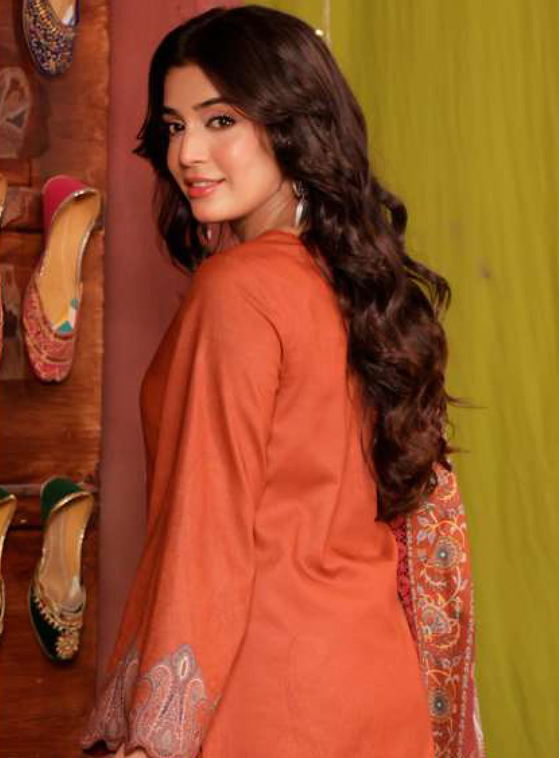Asim Jofa Limited Edition Printed Lawn 3 Piece Unstitched Suit AJ24LE AJEL-15 Asim Jofa Limited Edition Printed Lawn 3 Piece Unstitched Suit AJ24LE AJEL-15