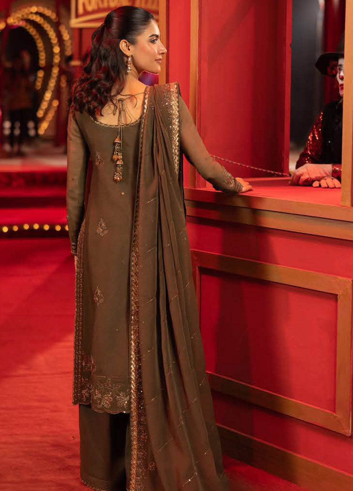 Asim Jofa Luxury Festive Embroidered Chiffon 3 Piece Unstitched Suit AJ25LFD3 AJLLF-07 Asim Jofa Luxury Festive Embroidered Chiffon 3 Piece Unstitched Suit AJ25LFD3 AJLLF-07