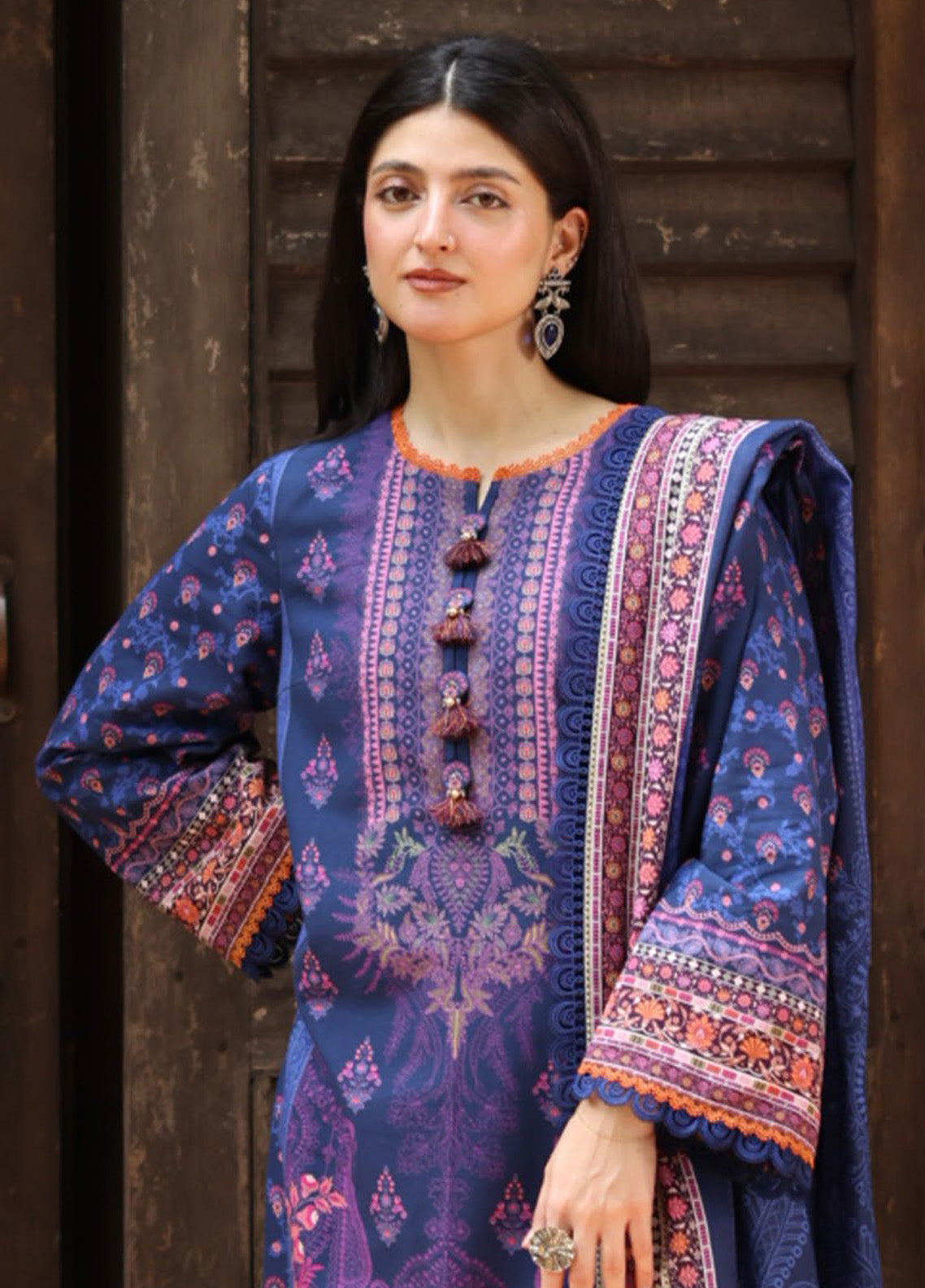 Asim Jofa Printed Khaddar Winter 3 Piece Unstitched Suit AJ24UW AJUW-33 Asim Jofa Printed Khaddar Winter 3 Piece Unstitched Suit AJ24UW AJUW-33