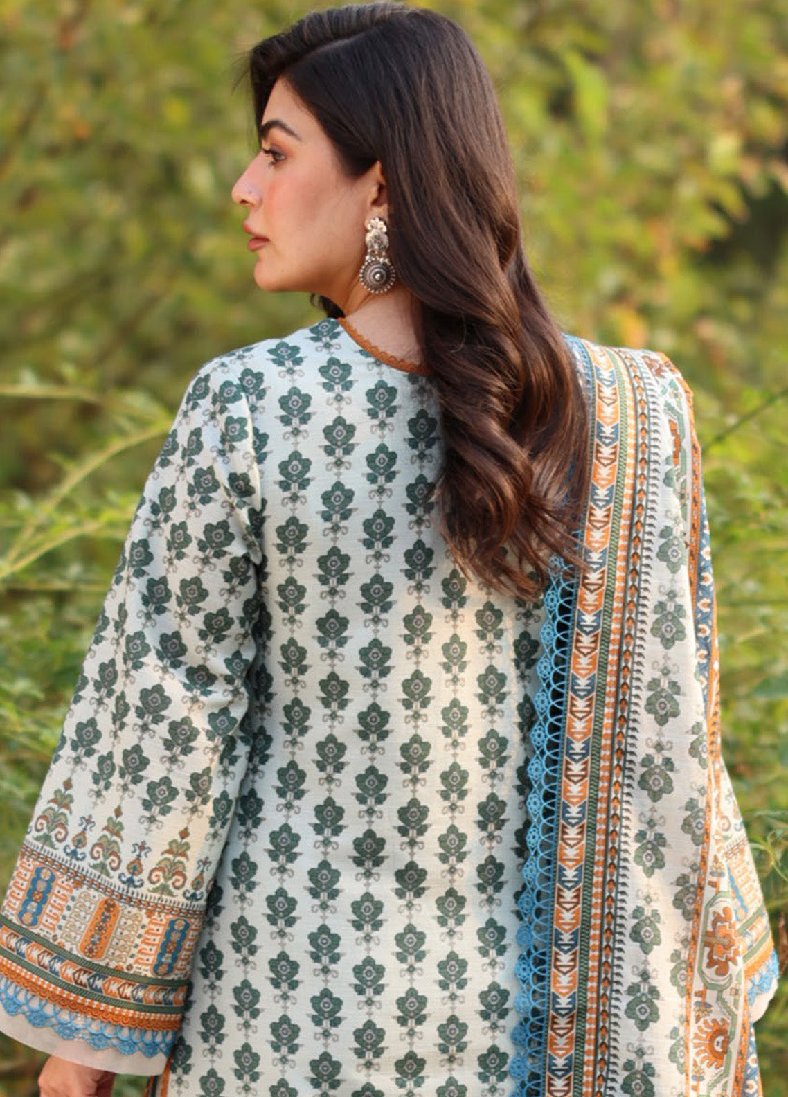 Asim Jofa Printed Khaddar Winter 3 Piece Unstitched Suit AJ24UW AJUW-42 Asim Jofa Printed Khaddar Winter 3 Piece Unstitched Suit AJ24UW AJUW-42