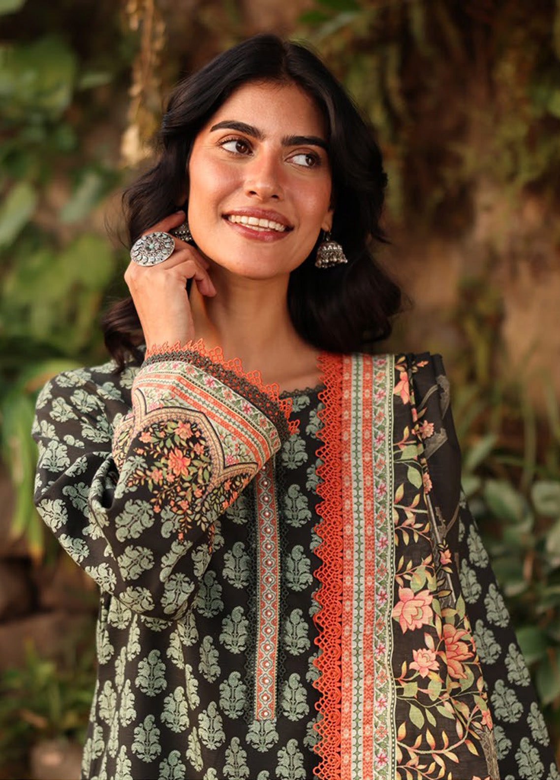 Asim Jofa Printed Khaddar Winter 3 Piece Unstitched Suit AJ24UW AJUW-43 Asim Jofa Printed Khaddar Winter 3 Piece Unstitched Suit AJ24UW AJUW-43
