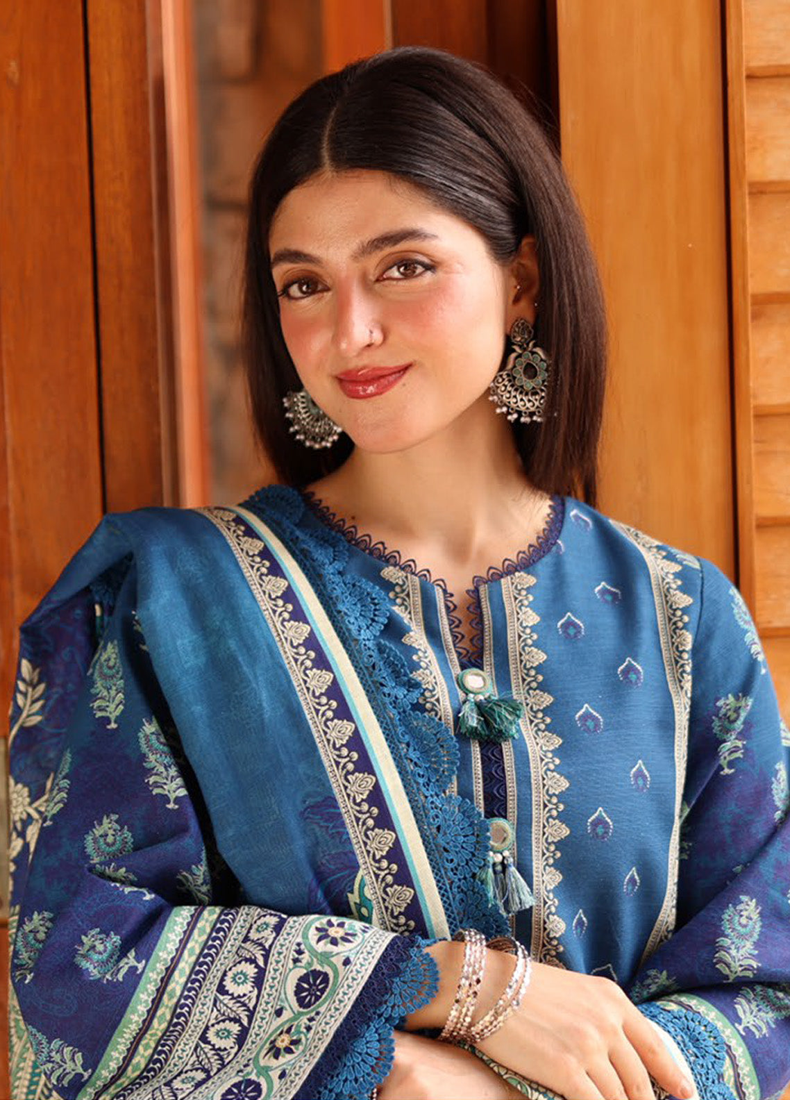 Asim Jofa Printed Khaddar Winter 3 Piece Unstitched Suit AJ24UW AJUW-46 Asim Jofa Printed Khaddar Winter 3 Piece Unstitched Suit AJ24UW AJUW-46