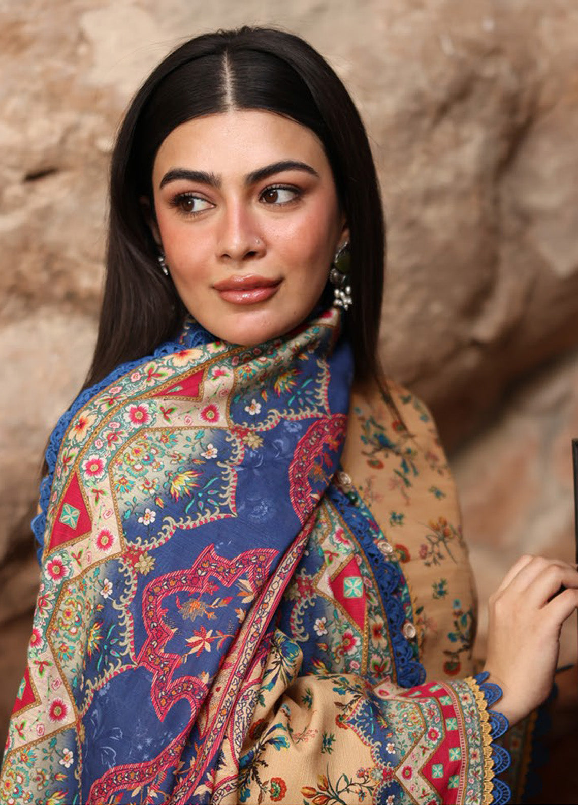 Asim Jofa Printed Khaddar Winter 3 Piece Unstitched Suit AJ24UW AJUW-48 Asim Jofa Printed Khaddar Winter 3 Piece Unstitched Suit AJ24UW AJUW-48