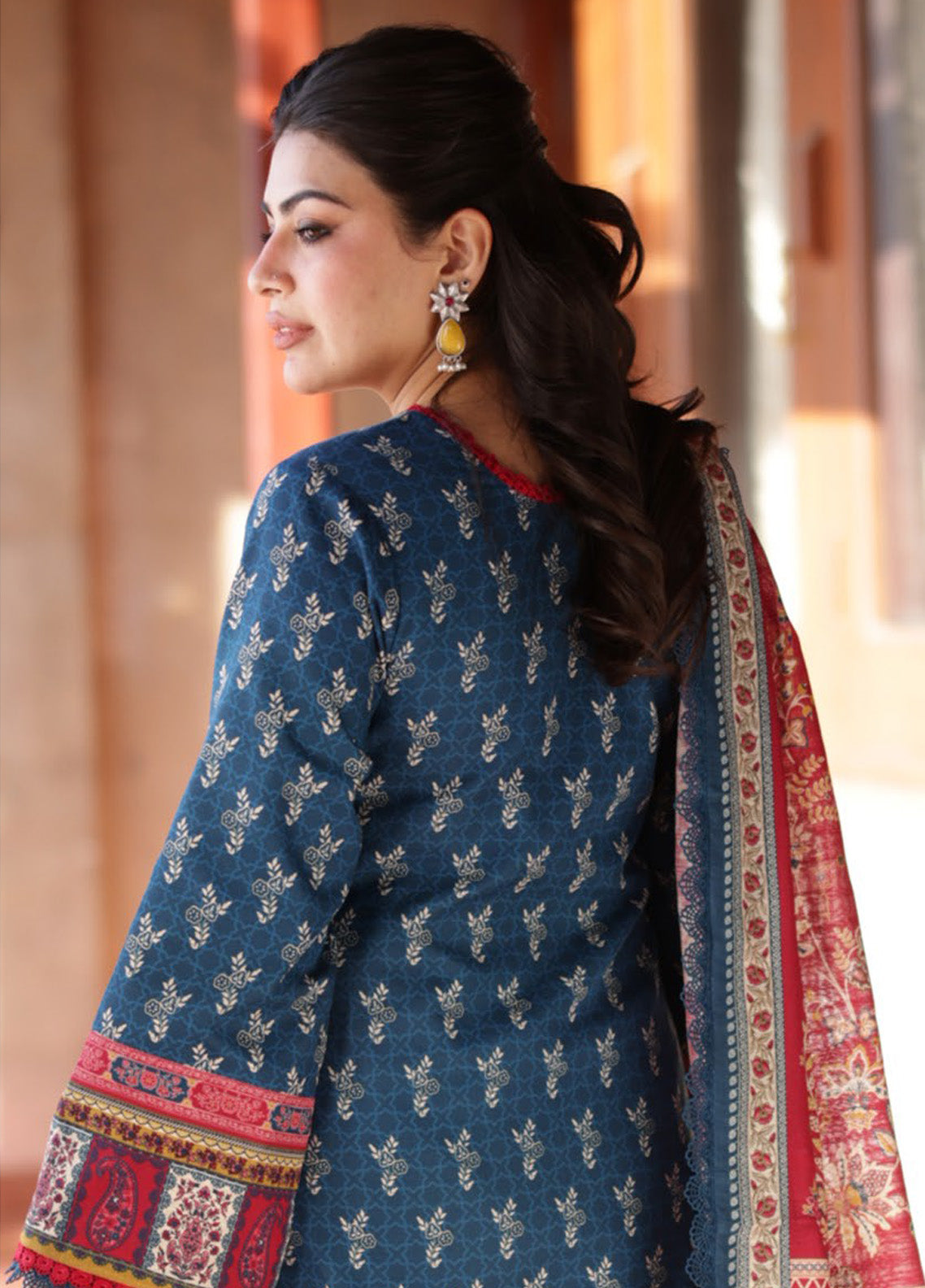 Asim Jofa Printed Khaddar Winter 3 Piece Unstitched Suit AJ24UW AJUW-53 Asim Jofa Printed Khaddar Winter 3 Piece Unstitched Suit AJ24UW AJUW-53