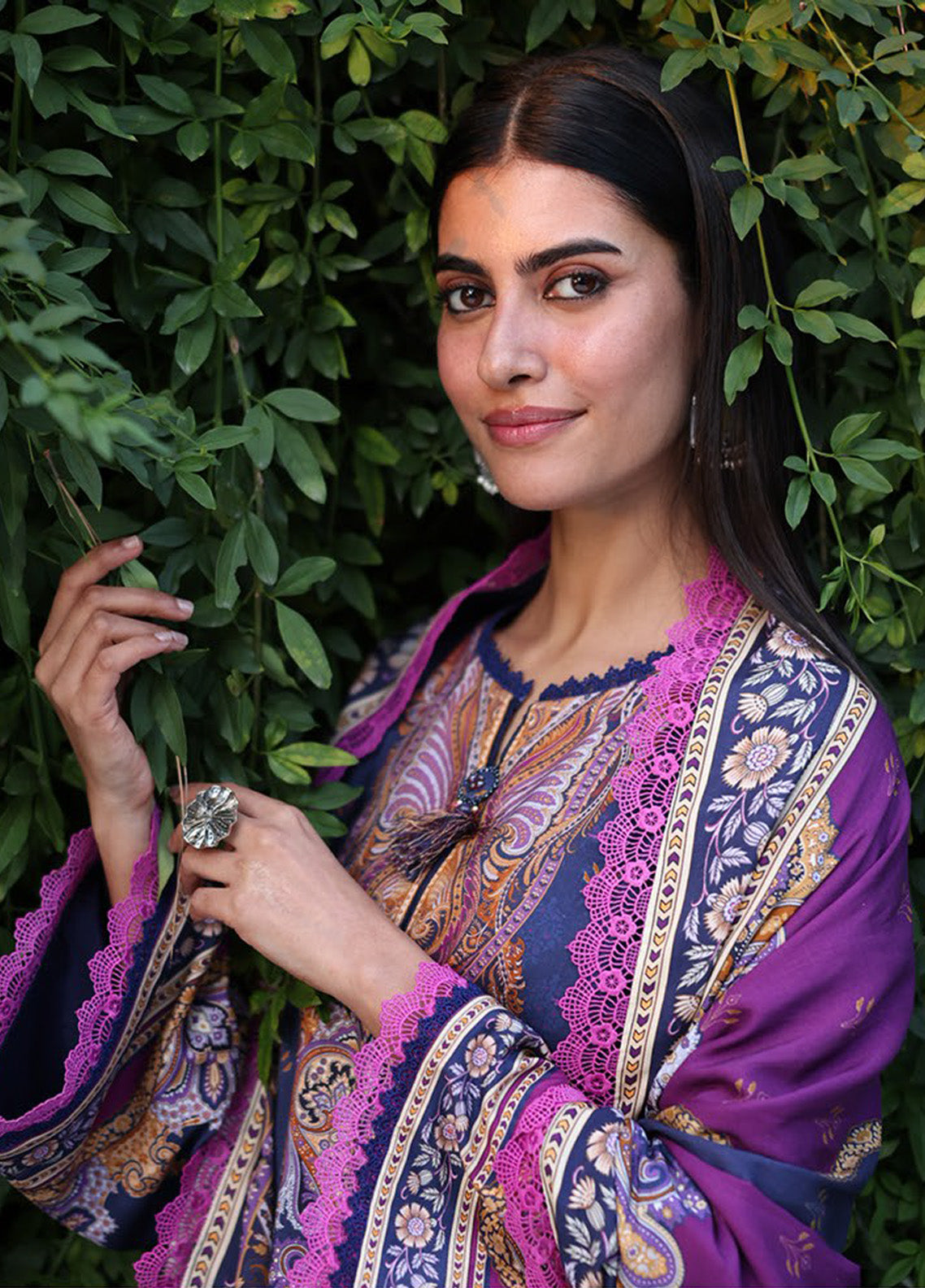 Asim Jofa Printed Viscose Winter 3 Piece Unstitched Suit AJ24UW AJUW-67 Asim Jofa Printed Viscose Winter 3 Piece Unstitched Suit AJ24UW AJUW-67