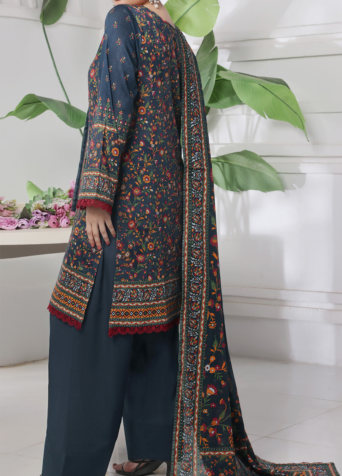Ayesha Alishba By VS Textile Printed Lawn 3 Piece Unstitched Suit VS25AAPL D-642 Ayesha Alishba By VS Textile Printed Lawn 3 Piece Unstitched Suit VS25AAPL D-642