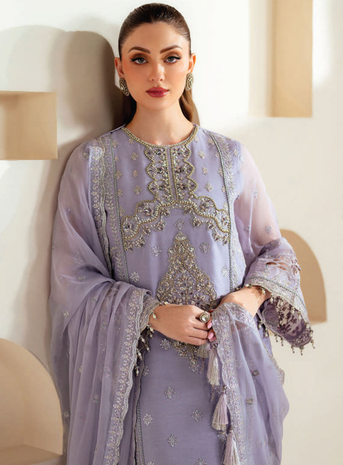 Aymal By Alizeh Embroidered Chiffon 3 Piece Unstitched Suit AF25A D-4041 MARINE Aymal By Alizeh Embroidered Chiffon 3 Piece Unstitched Suit AF25A D-4041 MARINE