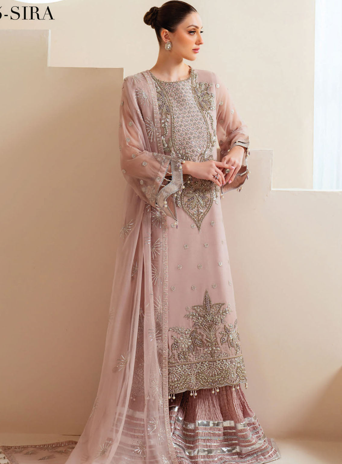 Aymal By Alizeh Embroidered Chiffon 3 Piece Unstitched Suit AF25A D-4045 SIRA Aymal By Alizeh Embroidered Chiffon 3 Piece Unstitched Suit AF25A D-4045 SIRA