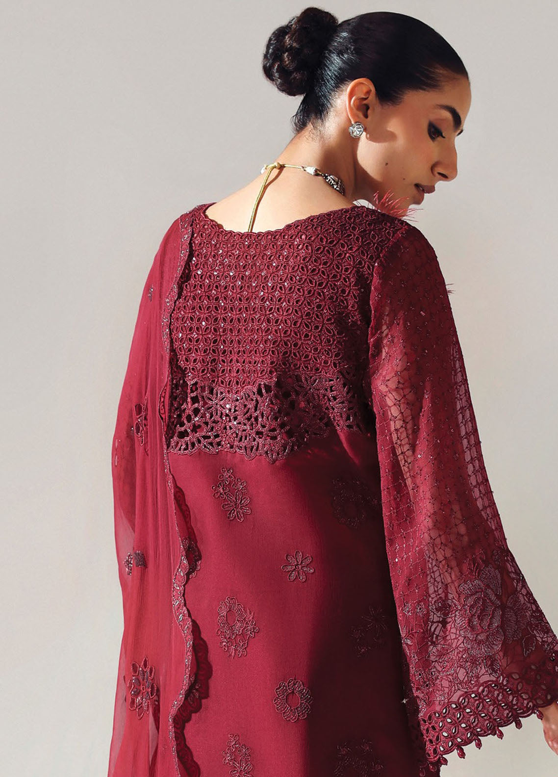 Aymal By Alizeh Fashion Luxury Embroidered Chiffon 3 Piece Unstitched Suit AF25AV2 D-02 RIKA-MRN Aymal By Alizeh Fashion Luxury Embroidered Chiffon 3 Piece Unstitched Suit AF25AV2 D-02 RIKA-MRN