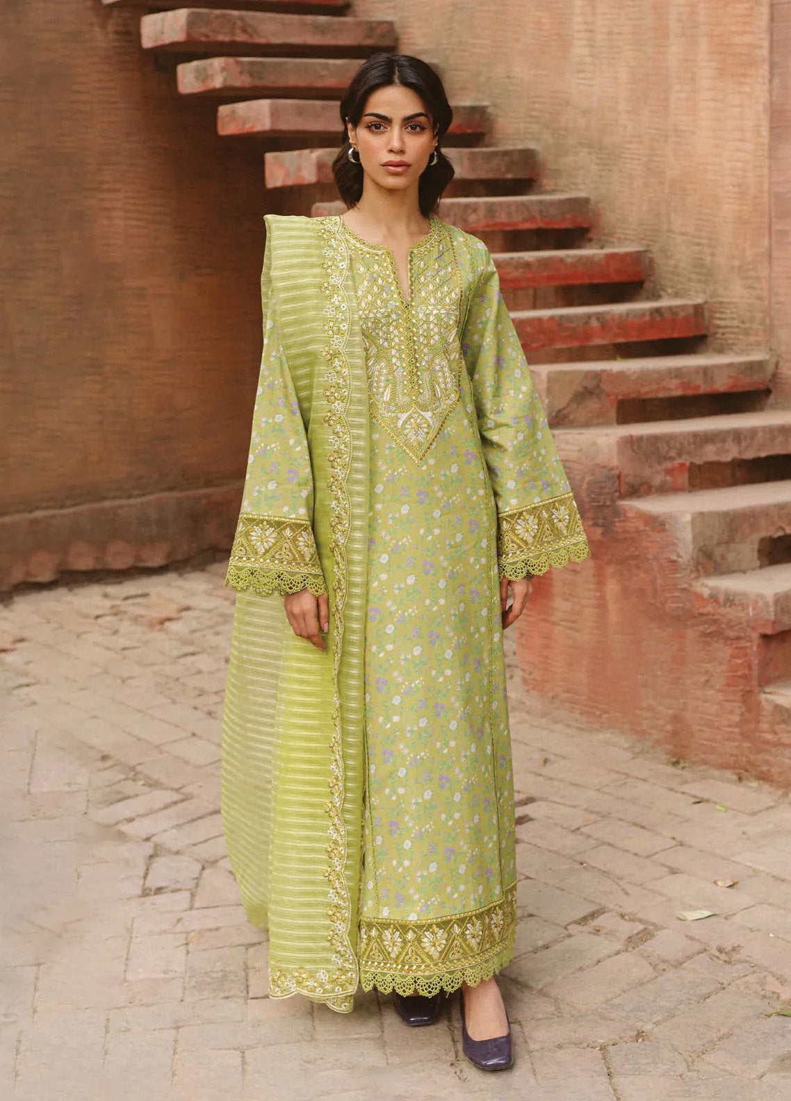 Ayzel By Afrozeh Core Embroidered Lawn 3 Piece Unstitched Suit AF24ACLV2 D-01 VERDA Ayzel By Afrozeh Core Embroidered Lawn 3 Piece Unstitched Suit AF24ACLV2 D-01 VERDA