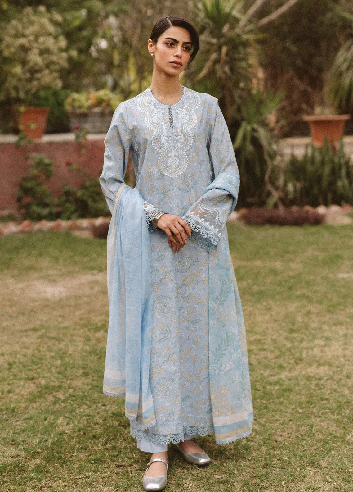 Ayzel By Afrozeh Core Embroidered Lawn 3 Piece Unstitched Suit AF24ACLV2 D-03 VEZIA Ayzel By Afrozeh Core Embroidered Lawn 3 Piece Unstitched Suit AF24ACLV2 D-03 VEZIA
