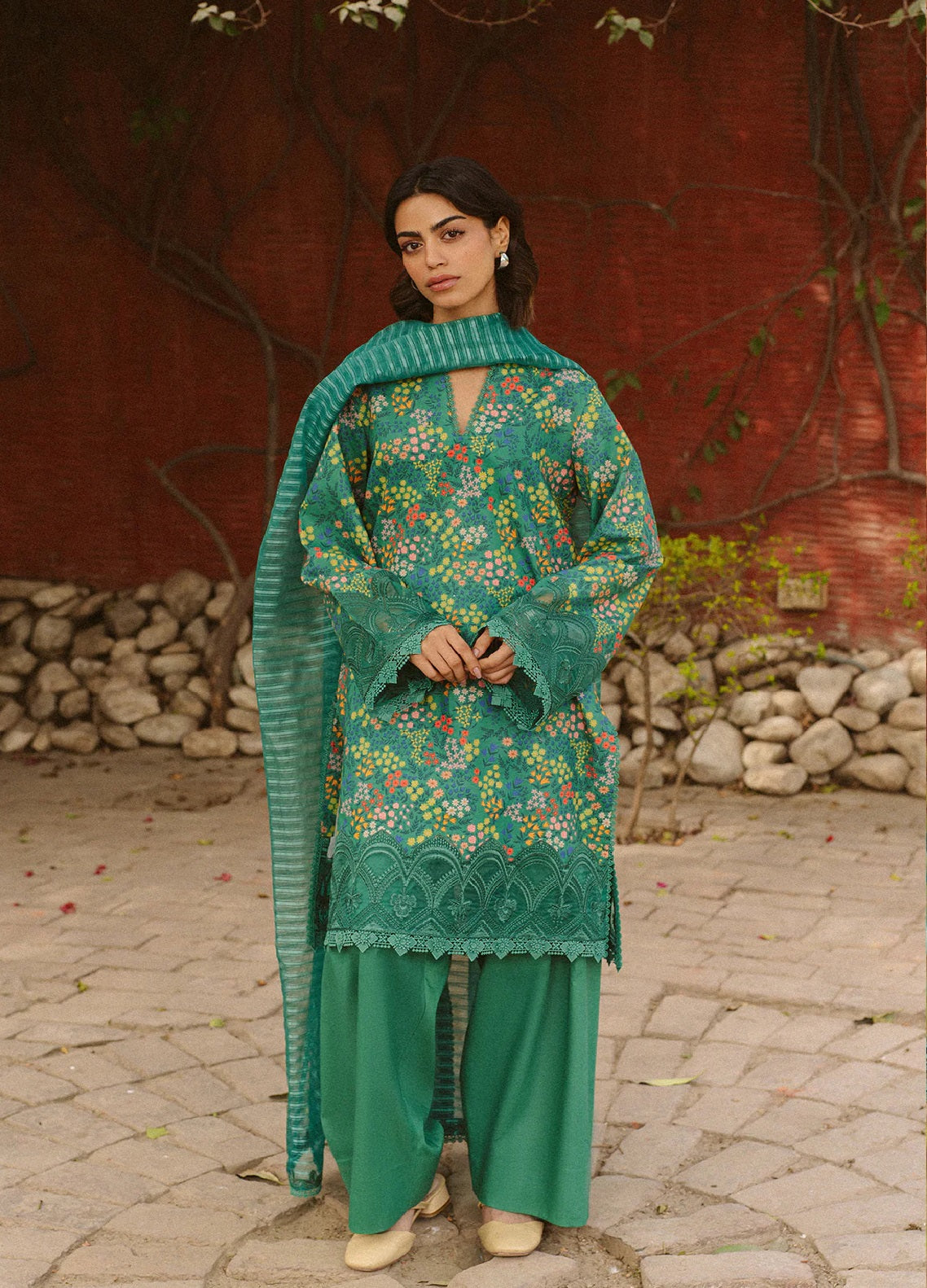 Ayzel By Afrozeh Core Embroidered Lawn 3 Piece Unstitched Suit AF24ACLV2 D-05 SANYA Ayzel By Afrozeh Core Embroidered Lawn 3 Piece Unstitched Suit AF24ACLV2 D-05 SANYA