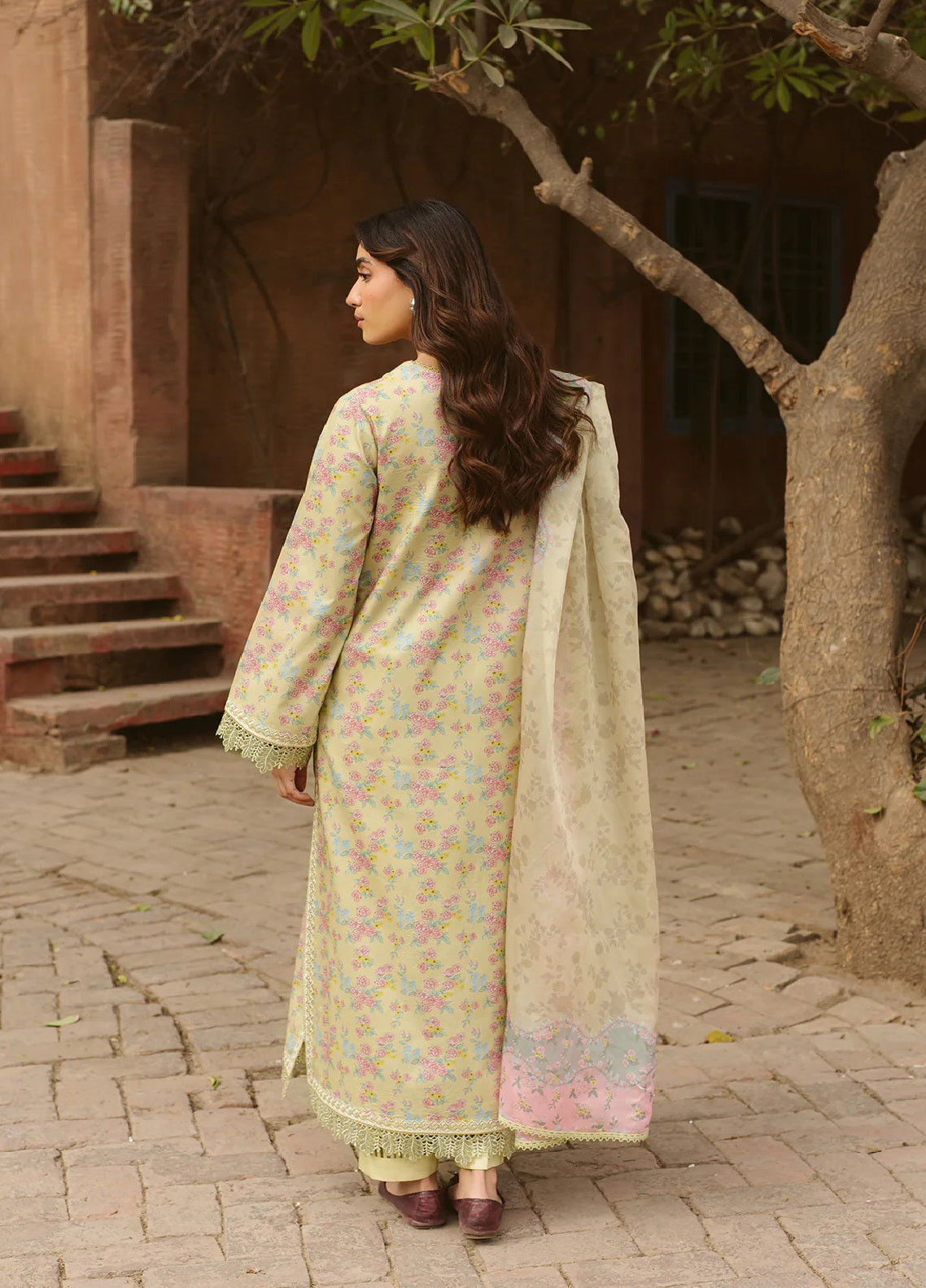 Ayzel By Afrozeh Core Embroidered Lawn 3 Piece Unstitched Suit AF24ACLV2 D-07 ORLA Ayzel By Afrozeh Core Embroidered Lawn 3 Piece Unstitched Suit AF24ACLV2 D-07 ORLA
