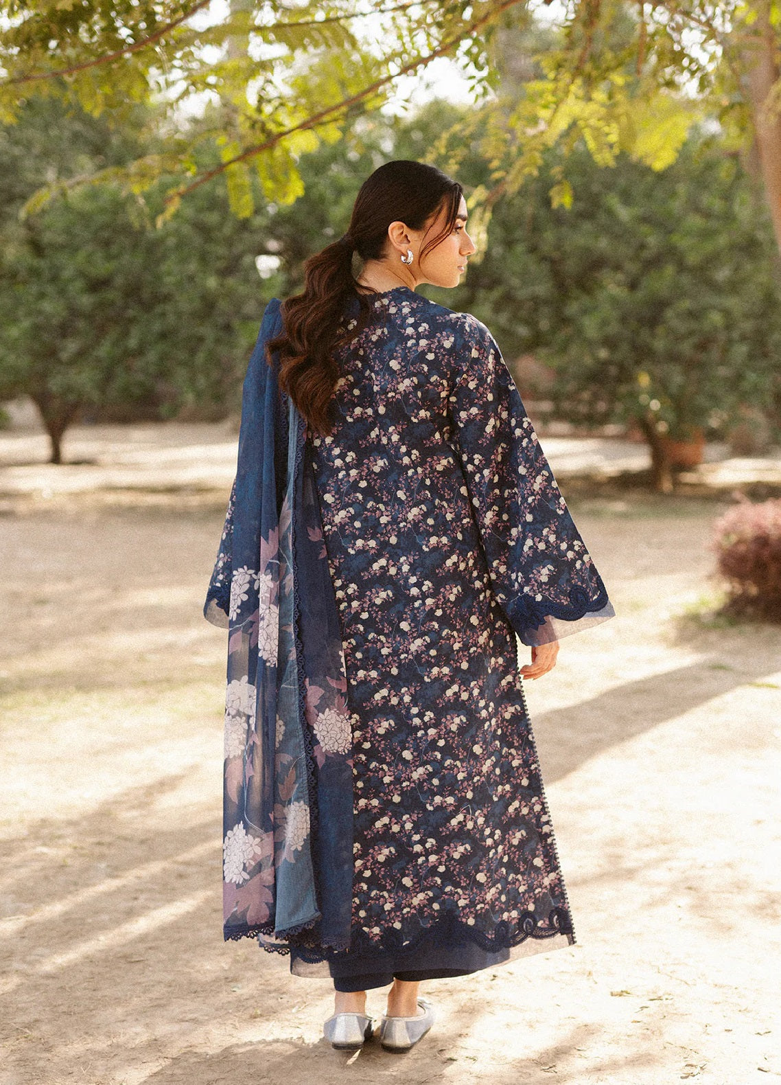 Ayzel By Afrozeh Core Embroidered Lawn 3 Piece Unstitched Suit AF24ACLV2 D-08 EVANA Ayzel By Afrozeh Core Embroidered Lawn 3 Piece Unstitched Suit AF24ACLV2 D-08 EVANA