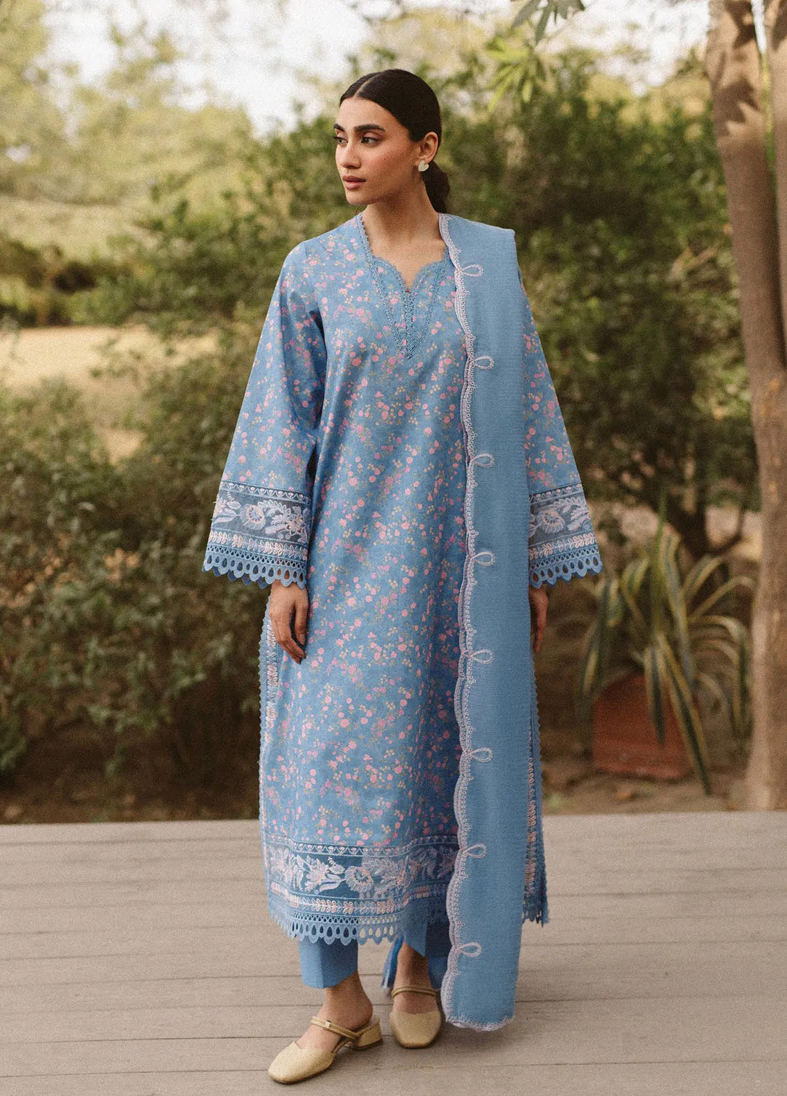 Ayzel By Afrozeh Core Embroidered Lawn 3 Piece Unstitched Suit AF24ACLV2 D-10 BRIELLE Ayzel By Afrozeh Core Embroidered Lawn 3 Piece Unstitched Suit AF24ACLV2 D-10 BRIELLE