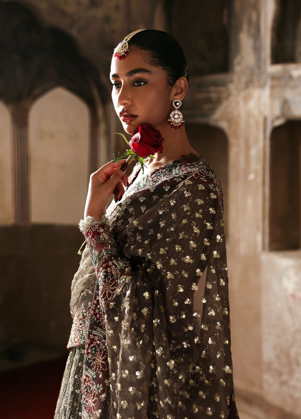 Ayzel By Afrozeh Kaashvi Embroidered Tissue Zari 3 Piece Unstitched Suit AF25KW D-05 NIRVA Ayzel By Afrozeh Kaashvi Embroidered Tissue Zari 3 Piece Unstitched Suit AF25KW D-05 NIRVA