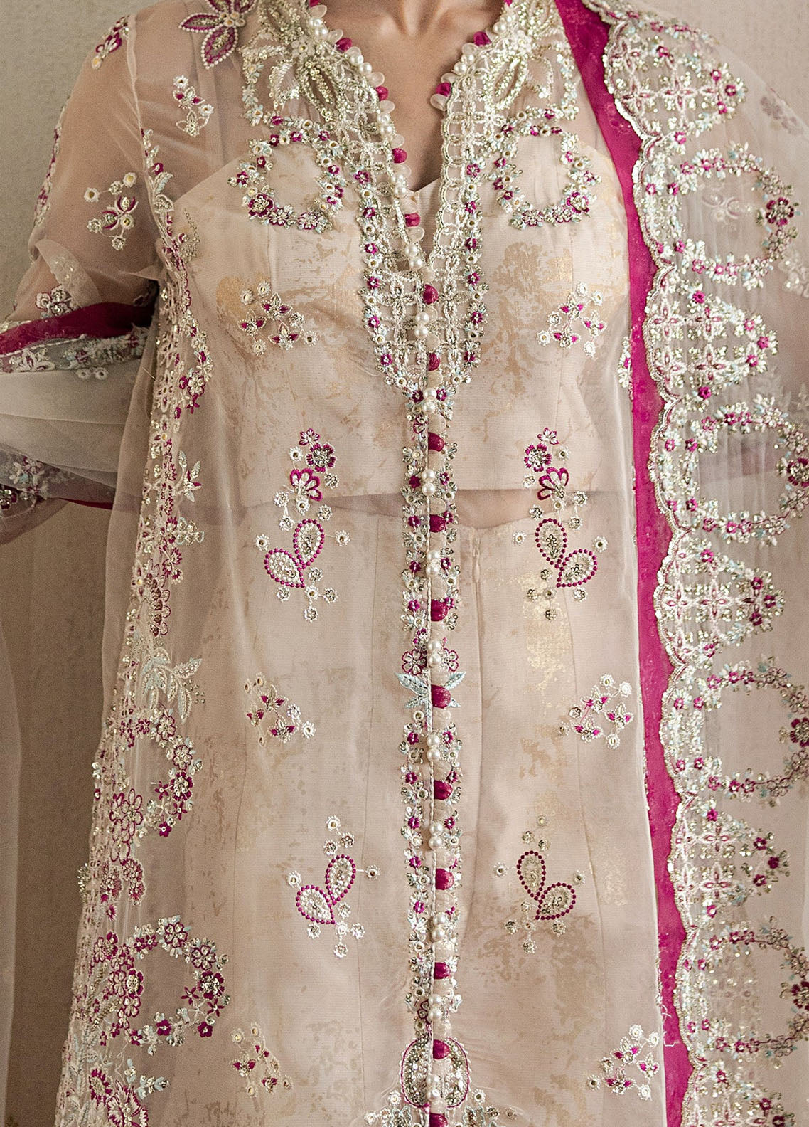 Ayzel By Afrozeh Pehli Nazar Embroidered Organza 3 Piece Unstitched Suit AF25APNF D-02 RANGREZ Ayzel By Afrozeh Pehli Nazar Embroidered Organza 3 Piece Unstitched Suit AF25APNF D-02 RANGREZ