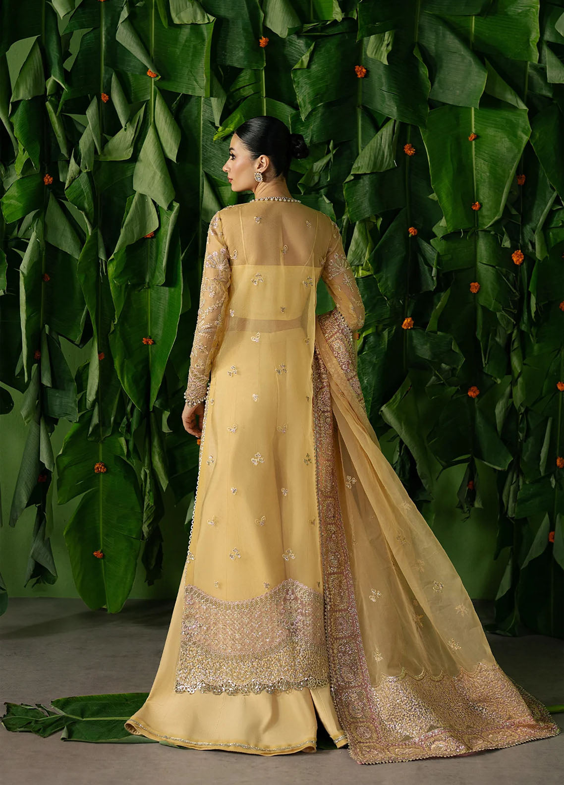 Ayzel By Afrozeh Pehli Nazar Embroidered Organza 3 Piece Unstitched Suit AF25APNF D-03 CHAHAT Ayzel By Afrozeh Pehli Nazar Embroidered Organza 3 Piece Unstitched Suit AF25APNF D-03 CHAHAT