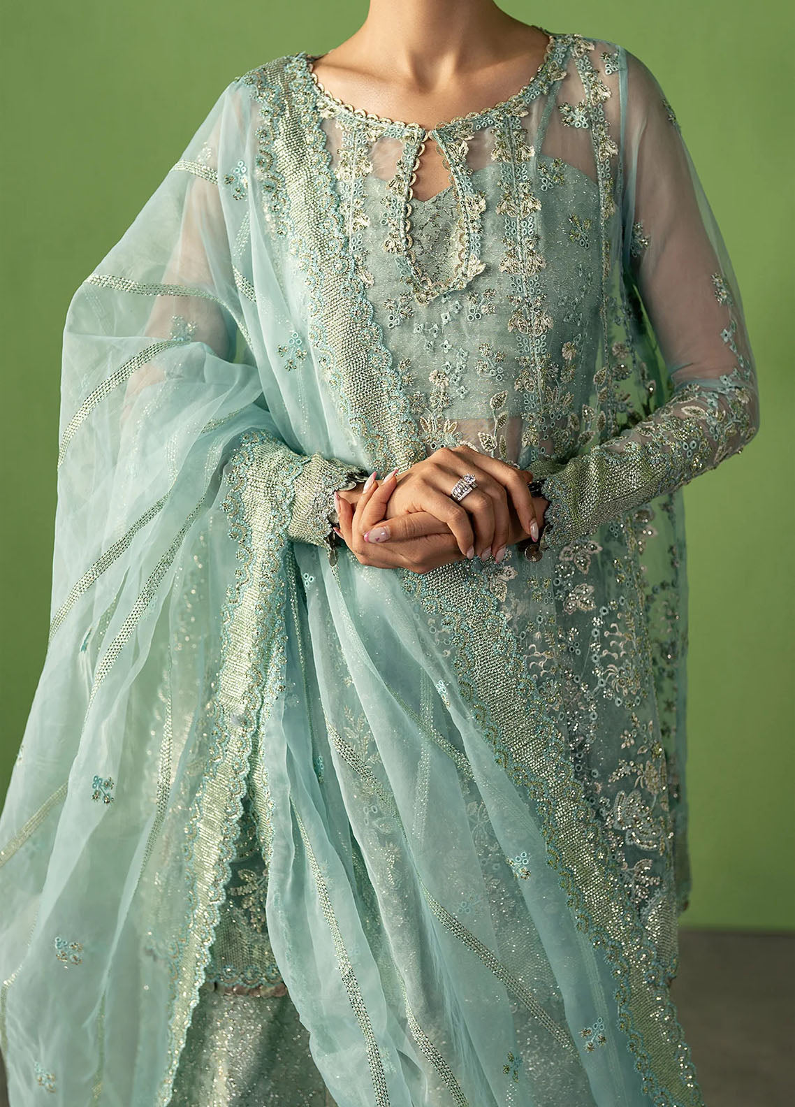 Ayzel By Afrozeh Pehli Nazar Embroidered Organza 3 Piece Unstitched Suit AF25APNF D-04 ZARBAAF Ayzel By Afrozeh Pehli Nazar Embroidered Organza 3 Piece Unstitched Suit AF25APNF D-04 ZARBAAF