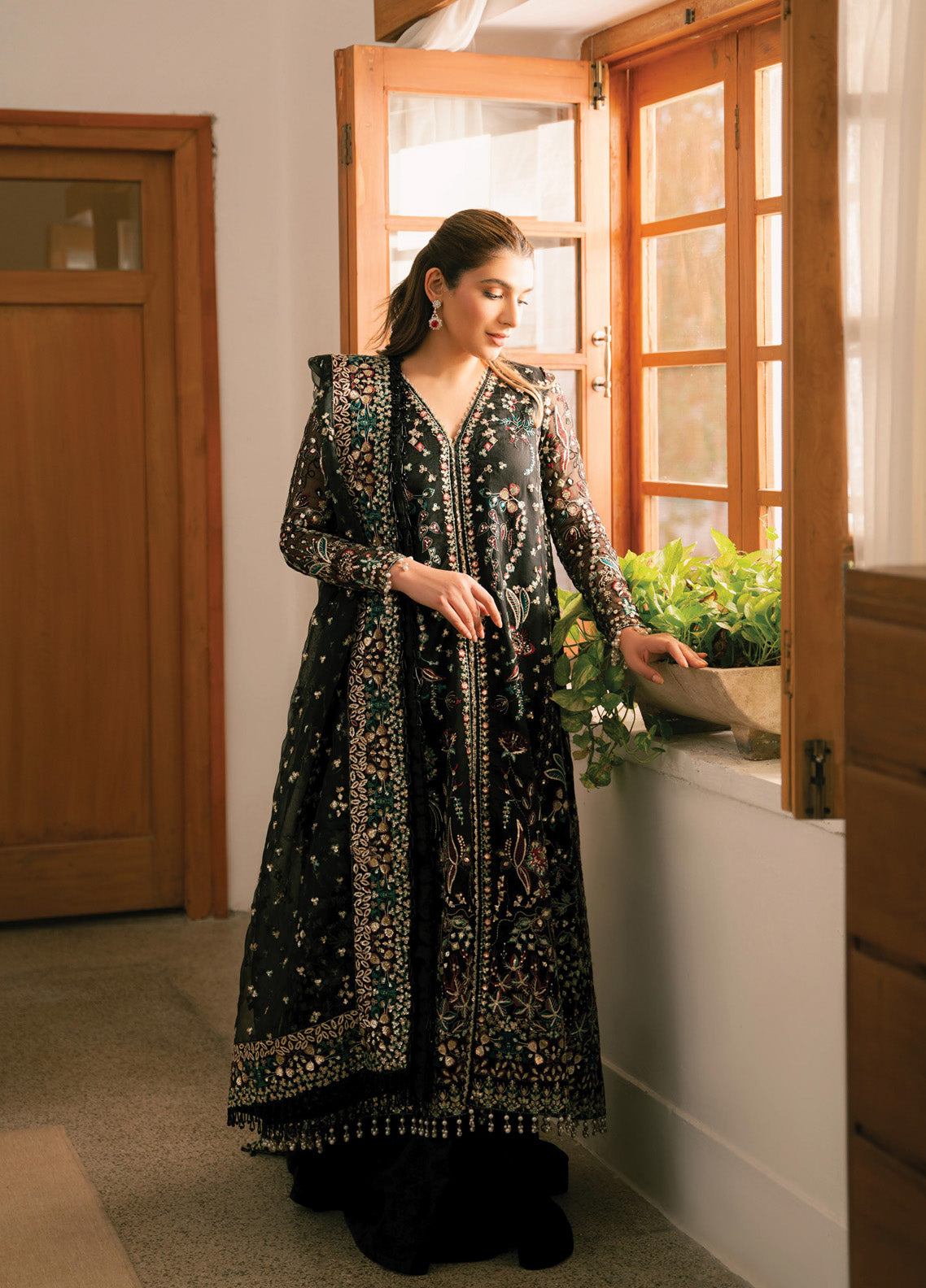 Ayzel By Afrozeh Solene Embroidered Organza 3 Piece Unstitched Suit AF24SF D-06 FLEUR Ayzel By Afrozeh Solene Embroidered Organza 3 Piece Unstitched Suit AF24SF D-06 FLEUR