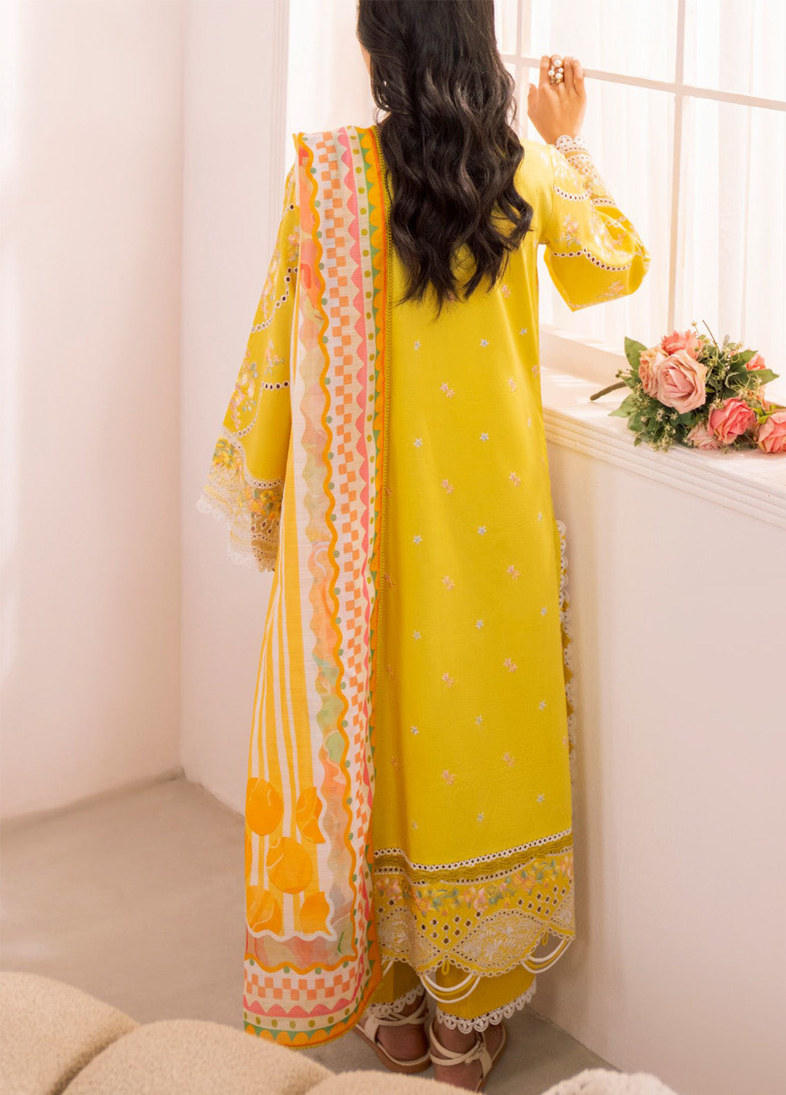 Azalea By Zavi Embroidered Lawn 3 Piece Unstitched Suit ZV25AL D-103 Azalea By Zavi Embroidered Lawn 3 Piece Unstitched Suit ZV25AL D-103