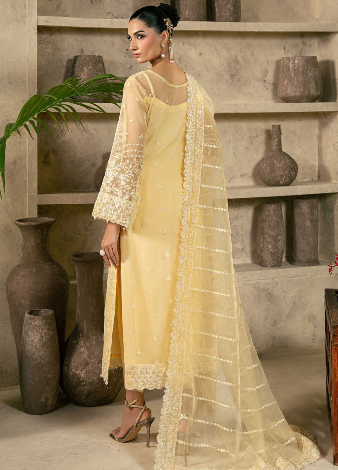 Azira By Gulaal Luxury Embroidered Organza 3 Piece Unstitched Suit GL25ALF D-LFU-05 AUREVA Azira By Gulaal Luxury Embroidered Organza 3 Piece Unstitched Suit GL25ALF D-LFU-05 AUREVA