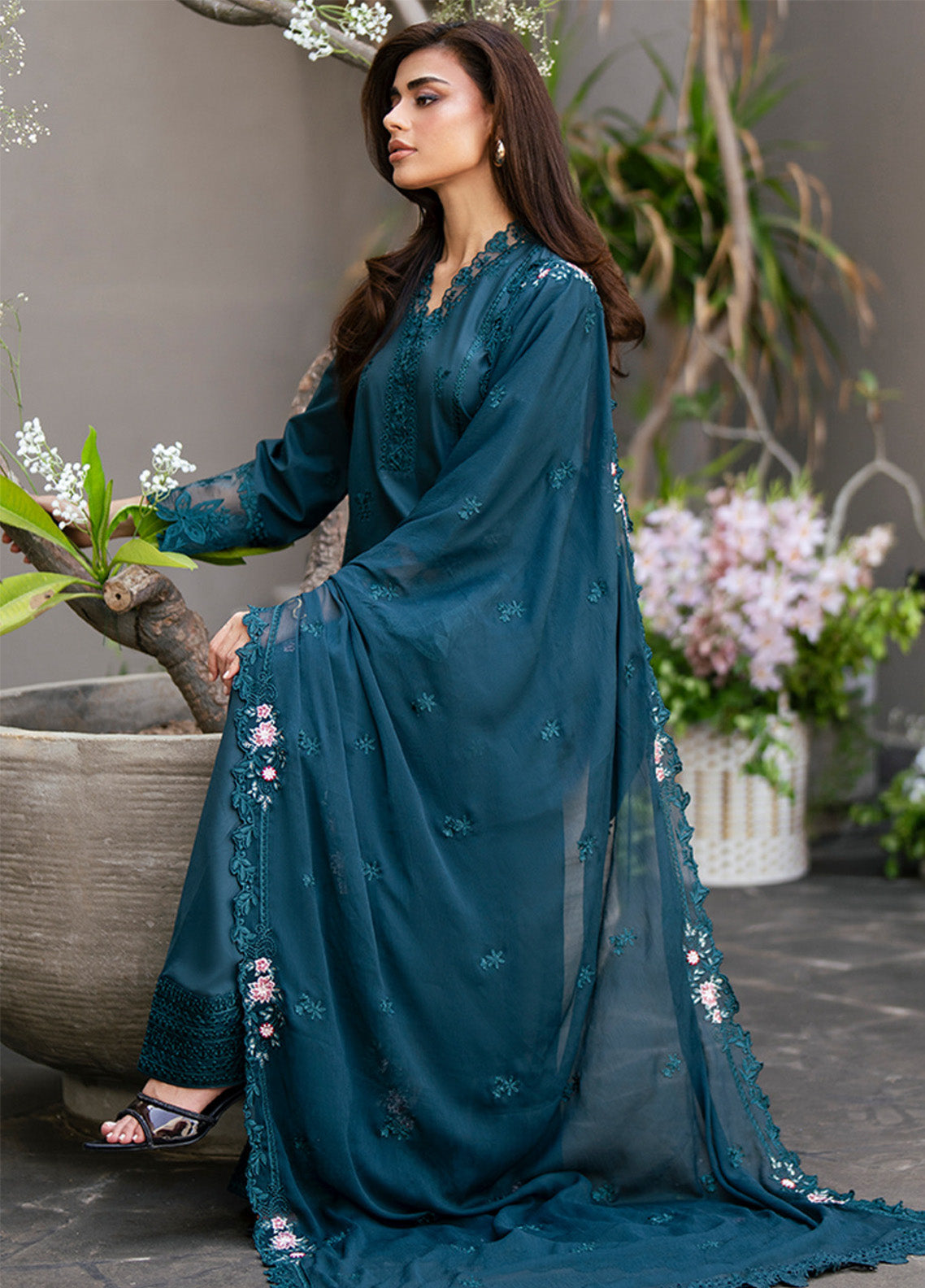 Azure Luxury Embroidered Lawn 3 Piece Unstitched Suit AZU25LL D-ENCHANTED PINE Azure Luxury Embroidered Lawn 3 Piece Unstitched Suit AZU25LL D-ENCHANTED PINE
