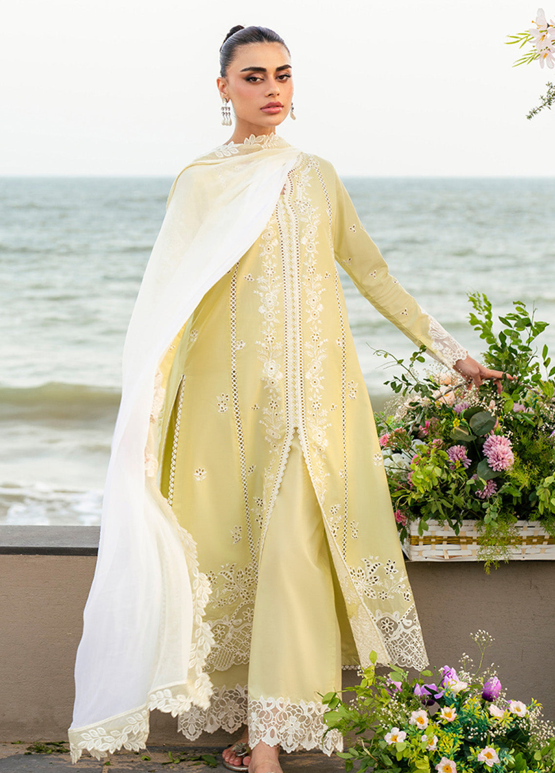 Azure Luxury Embroidered Lawn 3 Piece Unstitched Suit AZU25LL D-IMPERIAL SAFFRON Azure Luxury Embroidered Lawn 3 Piece Unstitched Suit AZU25LL D-IMPERIAL SAFFRON