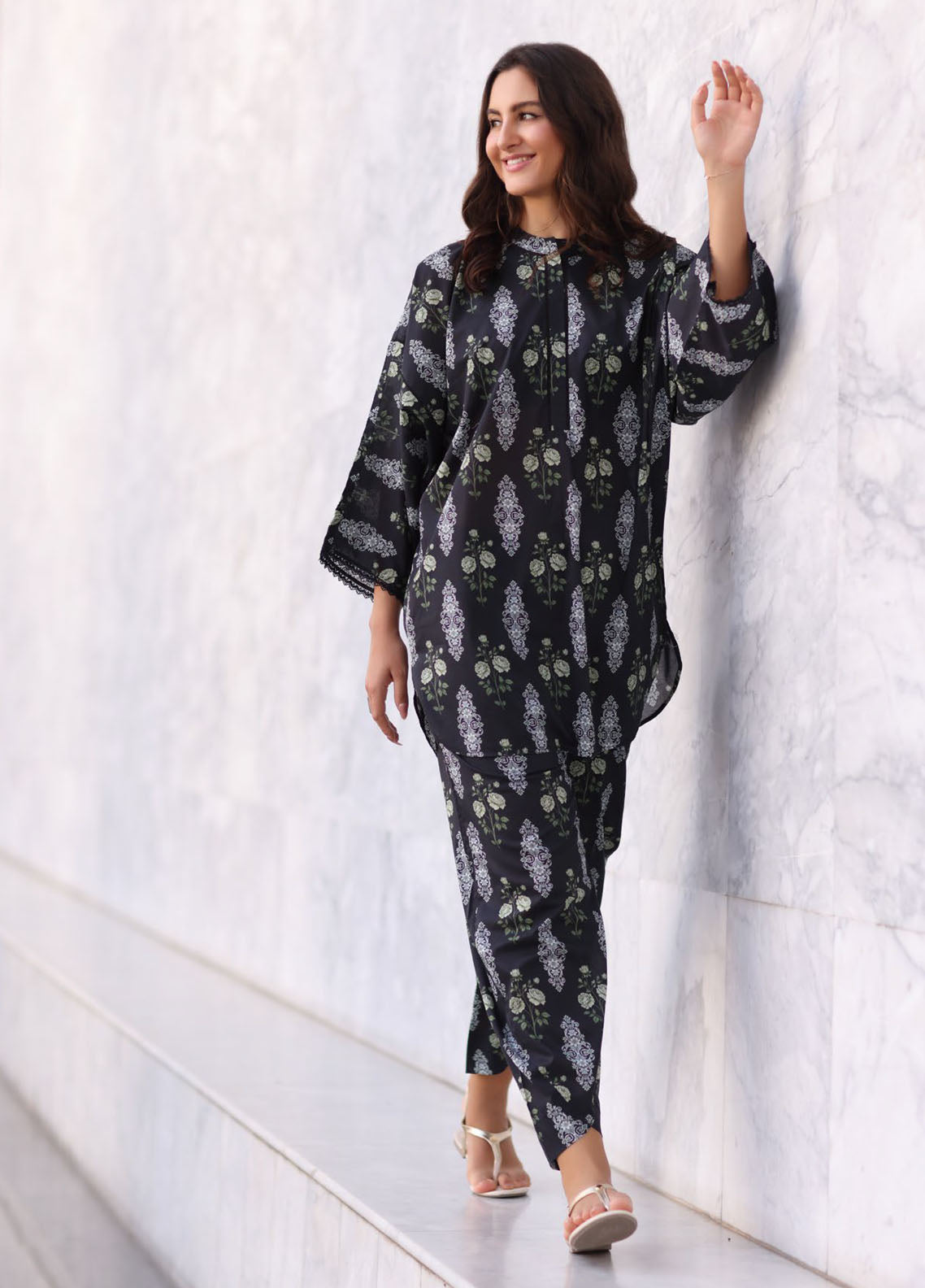 Bagh-E-Gul By Gul Ahmed Printed Lawn 1 Piece Unstitched Kurti GA26BG D-SL-62061 Bagh-E-Gul By Gul Ahmed Printed Lawn 1 Piece Unstitched Kurti GA26BG D-SL-62061