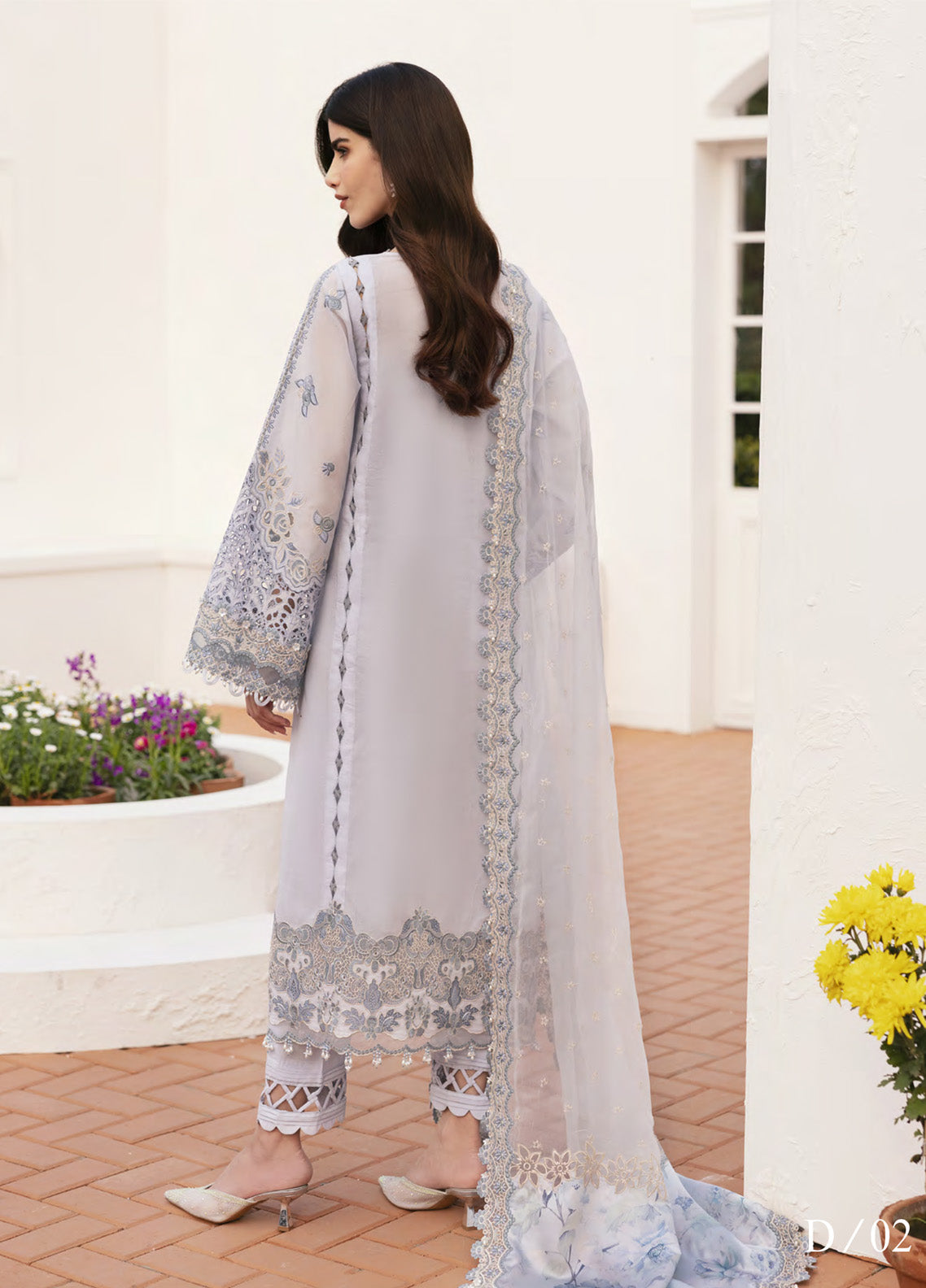 Baroque Embroidered Lawn 3 Piece Unstitched Suit BQ25EL D-02 Baroque Embroidered Lawn 3 Piece Unstitched Suit BQ25EL D-02