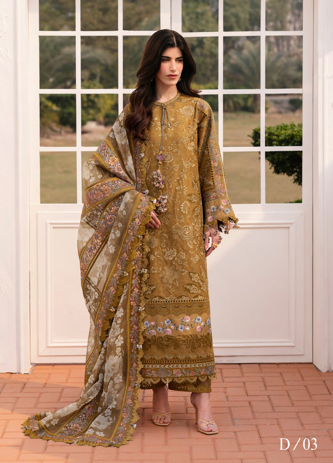 Baroque Embroidered Lawn 3 Piece Unstitched Suit BQ25EL D-03 Baroque Embroidered Lawn 3 Piece Unstitched Suit BQ25EL D-03