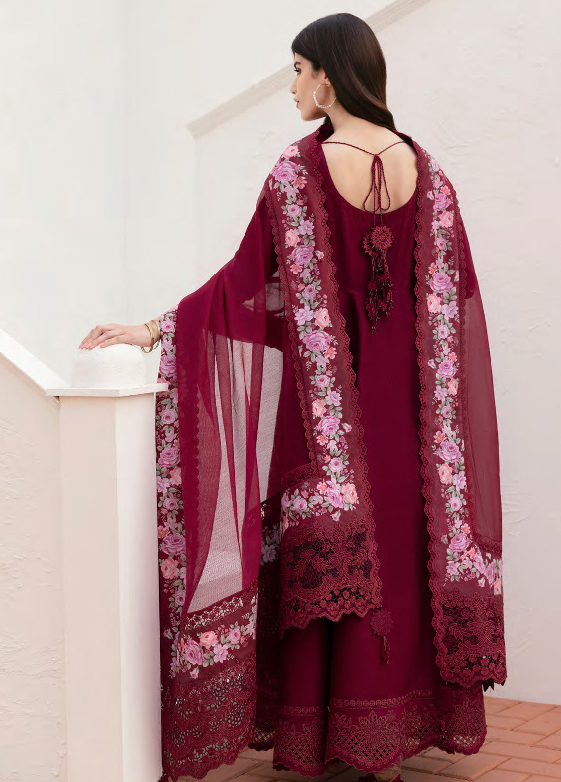 Baroque Embroidered Lawn 3 Piece Unstitched Suit BQ25EL D-05 Baroque Embroidered Lawn 3 Piece Unstitched Suit BQ25EL D-05