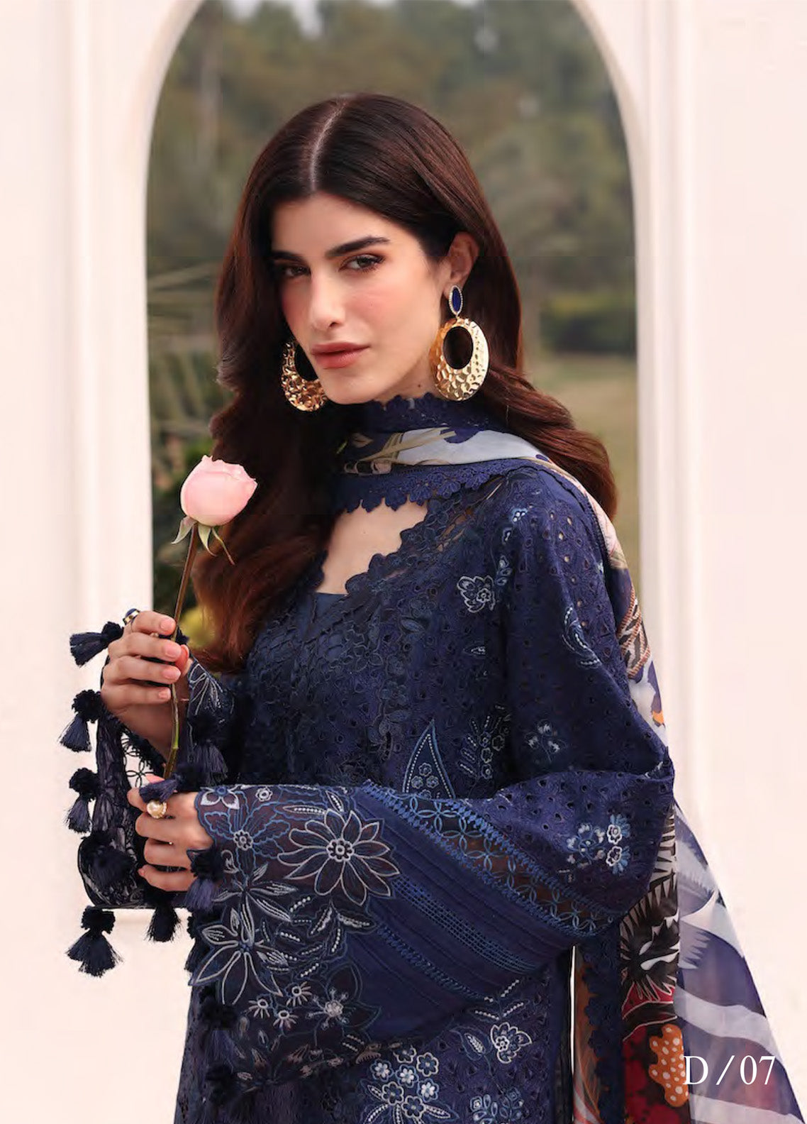 Baroque Embroidered Lawn 3 Piece Unstitched Suit BQ25EL D-07 Baroque Embroidered Lawn 3 Piece Unstitched Suit BQ25EL D-07