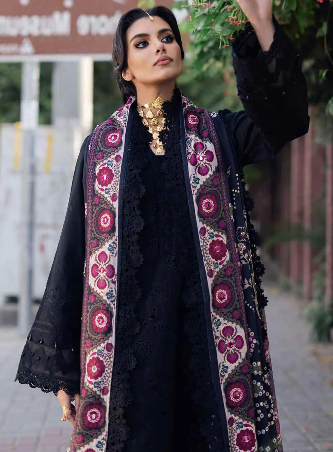 Bazaar By Nureh Embroidered Chikankari Khaddar 4 Piece Unstitched Suit NU24CW NE-117 Bazaar By Nureh Embroidered Chikankari Khaddar 4 Piece Unstitched Suit NU24CW NE-117