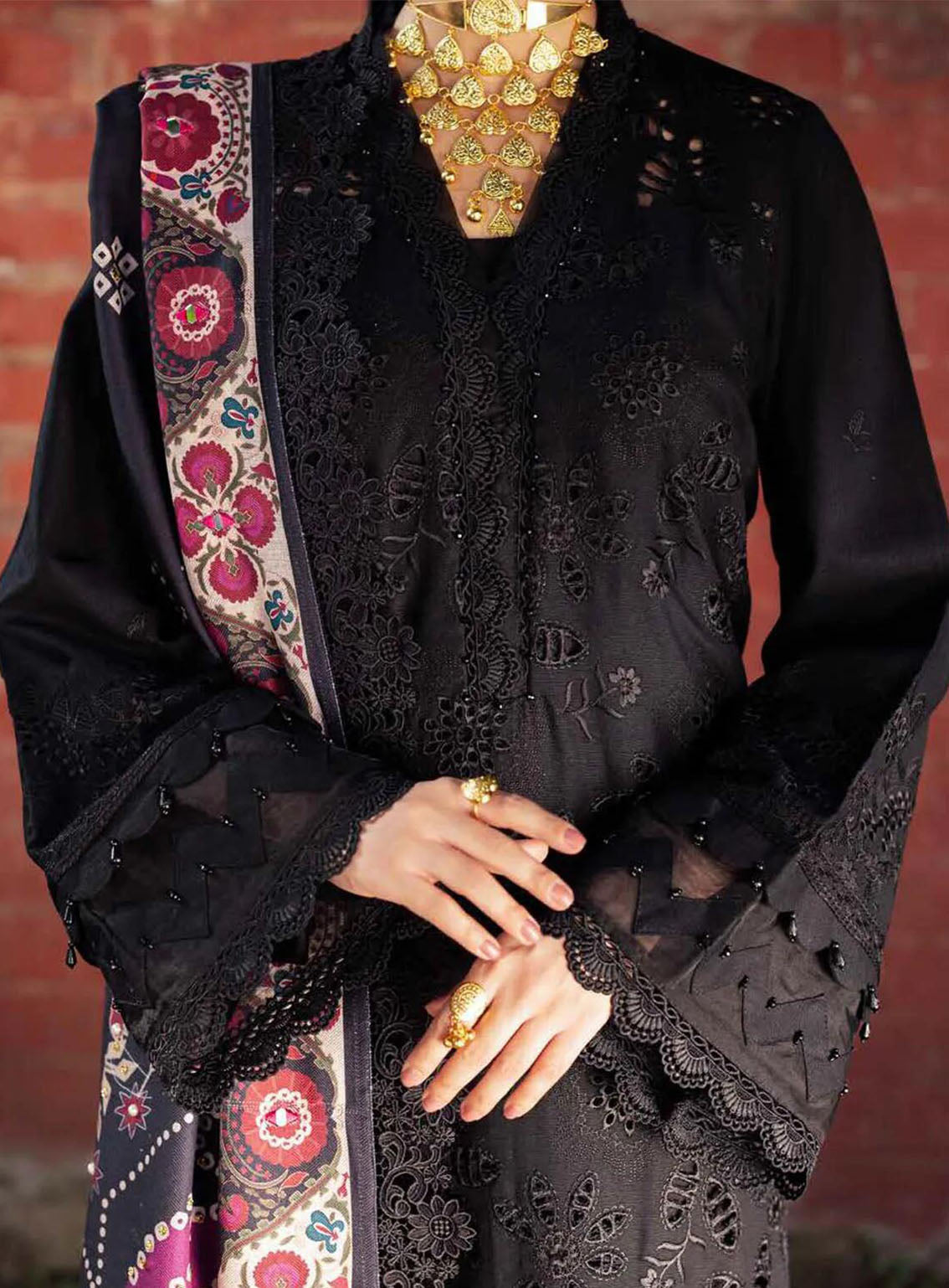 Bazaar By Nureh Embroidered Chikankari Khaddar 4 Piece Unstitched Suit NU24CW NE-117 Bazaar By Nureh Embroidered Chikankari Khaddar 4 Piece Unstitched Suit NU24CW NE-117