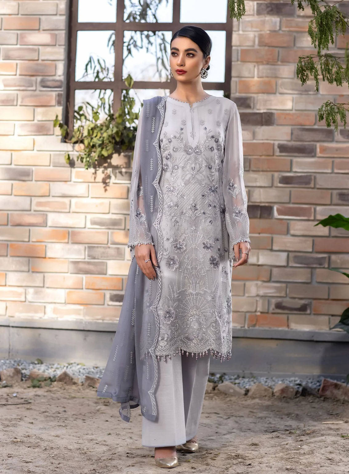Best Of Flossie Luxury Embroidered Chiffon 3 Piece Unstitched Suit FS24KK D-1106 Best Of Flossie Luxury Embroidered Chiffon 3 Piece Unstitched Suit FS24KK D-1106