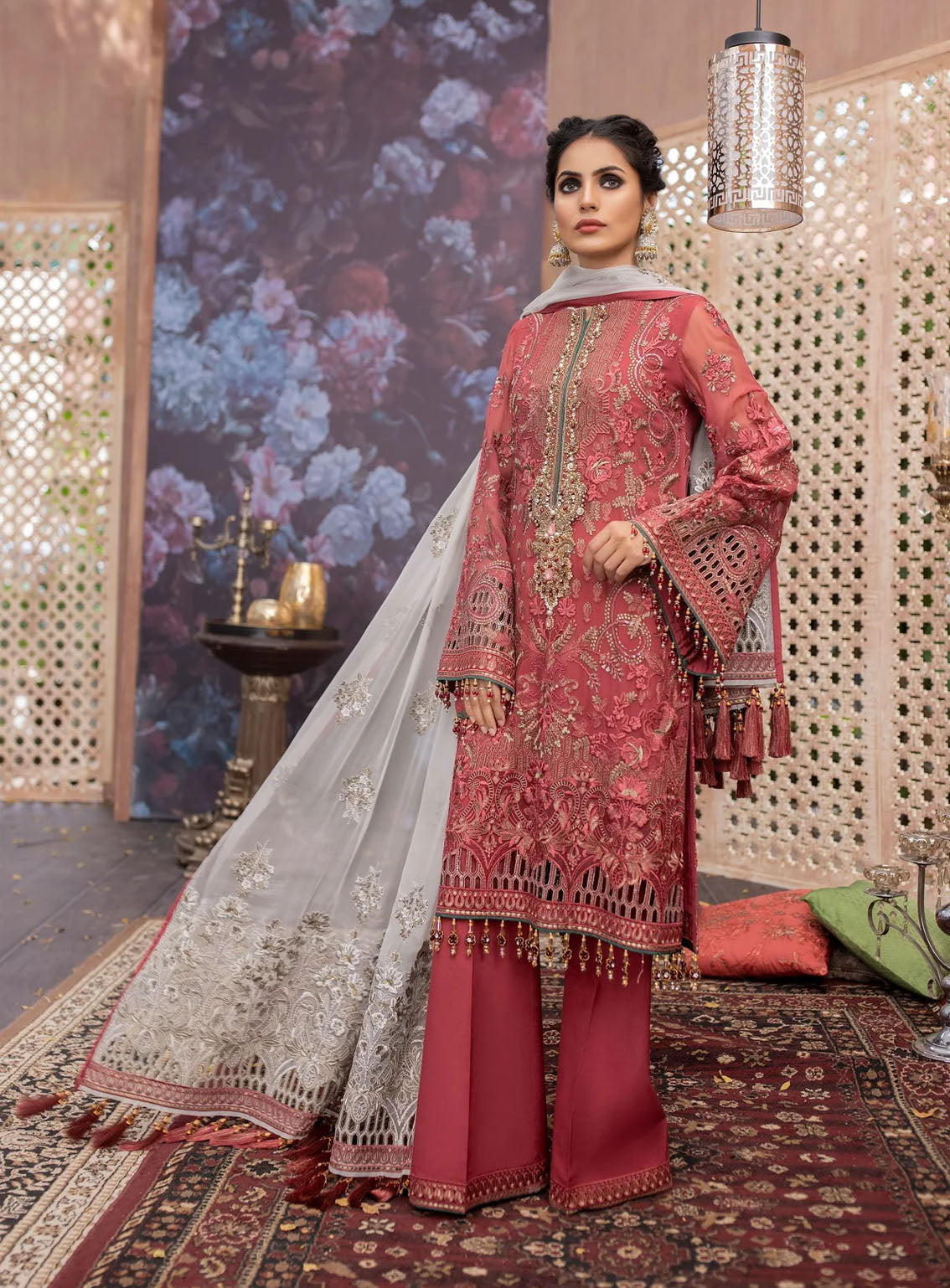 Best Of Flossie Luxury Embroidered Chiffon 3 Piece Unstitched Suit FS24LC D-302 Best Of Flossie Luxury Embroidered Chiffon 3 Piece Unstitched Suit FS24LC D-302