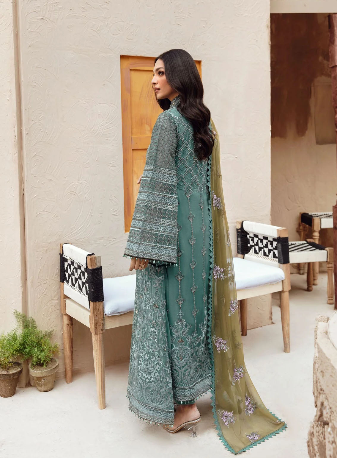 Best Of Flossie Luxury Embroidered Chiffon 3 Piece Unstitched Suit FS24LC D-409 Best Of Flossie Luxury Embroidered Chiffon 3 Piece Unstitched Suit FS24LC D-409