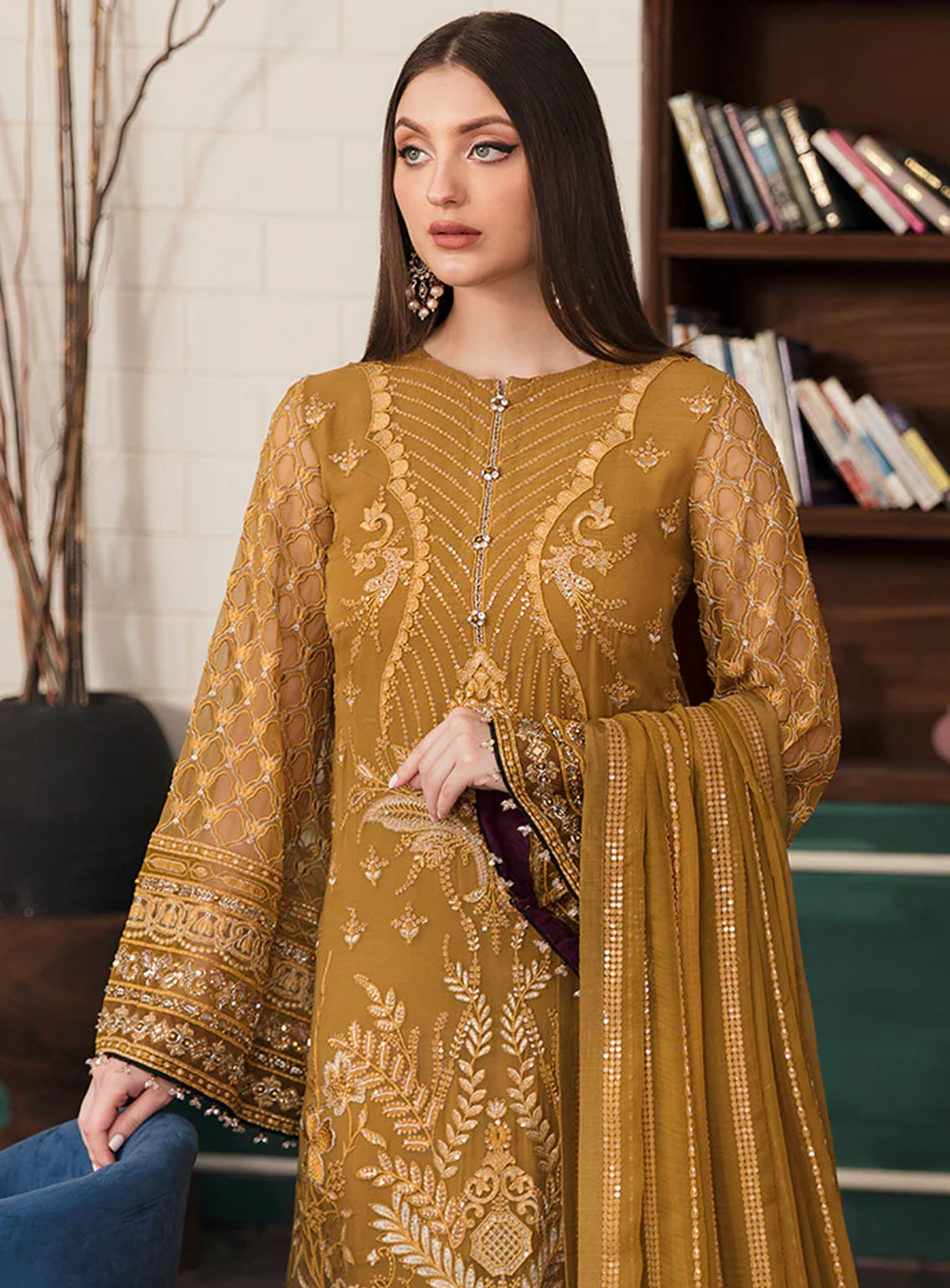 Best Of Flossie Luxury Embroidered Chiffon 3 Piece Unstitched Suit FS24LC D-501 Best Of Flossie Luxury Embroidered Chiffon 3 Piece Unstitched Suit FS24LC D-501