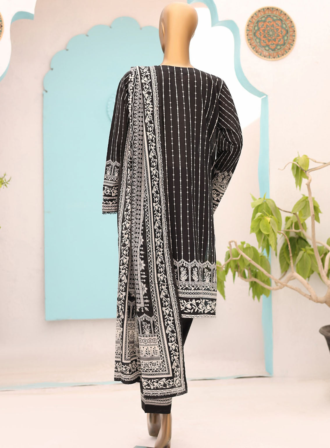 Bin Saeed Black & White Lawn 3 Piece Stitched Suit - BS24BWL BS-01 Bin Saeed Black & White Lawn 3 Piece Stitched Suit - BS24BWL BS-01